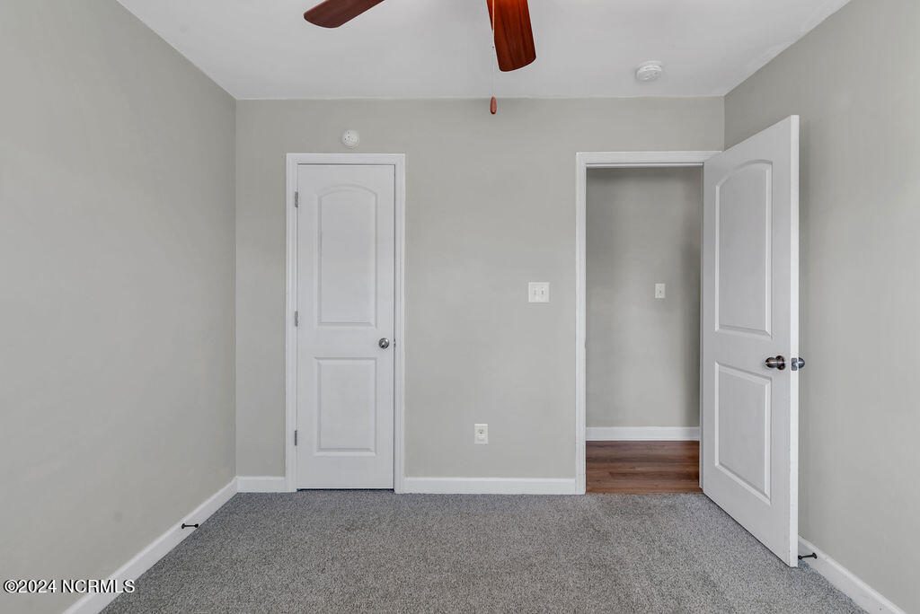 303 Sinclair Lane Property Photo 18