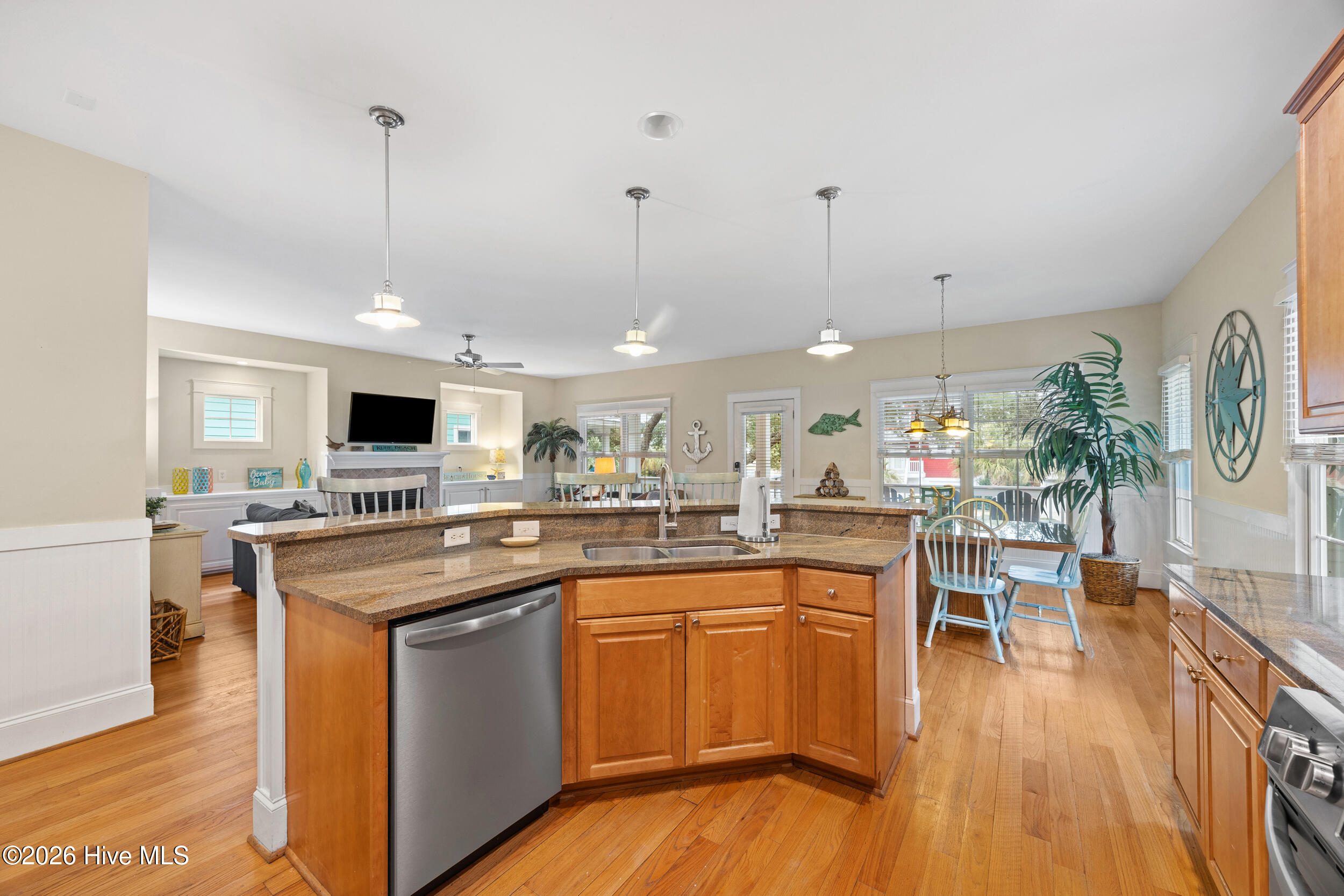 221 Seawatch Way Property Photo 19