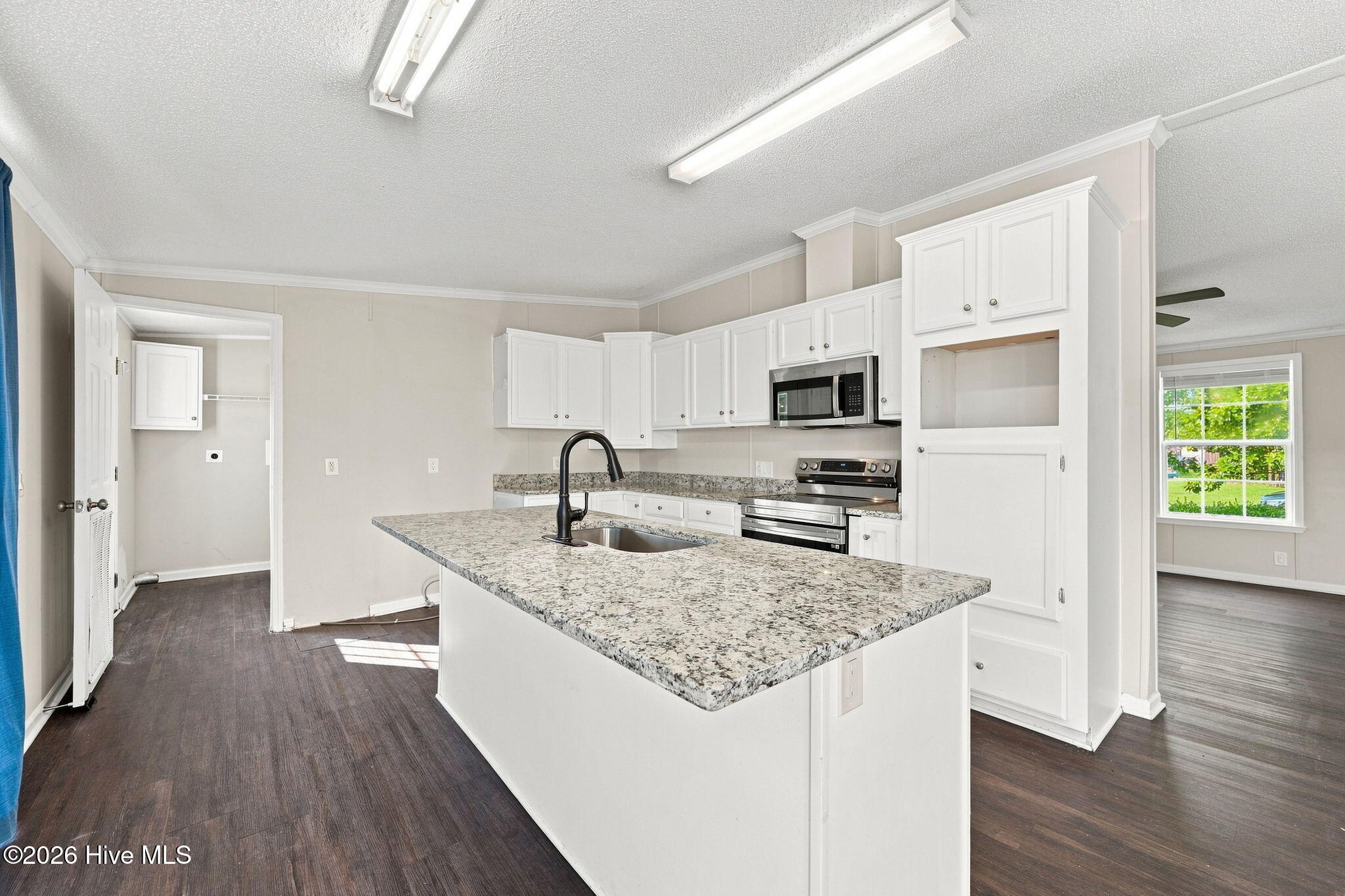 112 Rainmaker Drive Property Photo 11