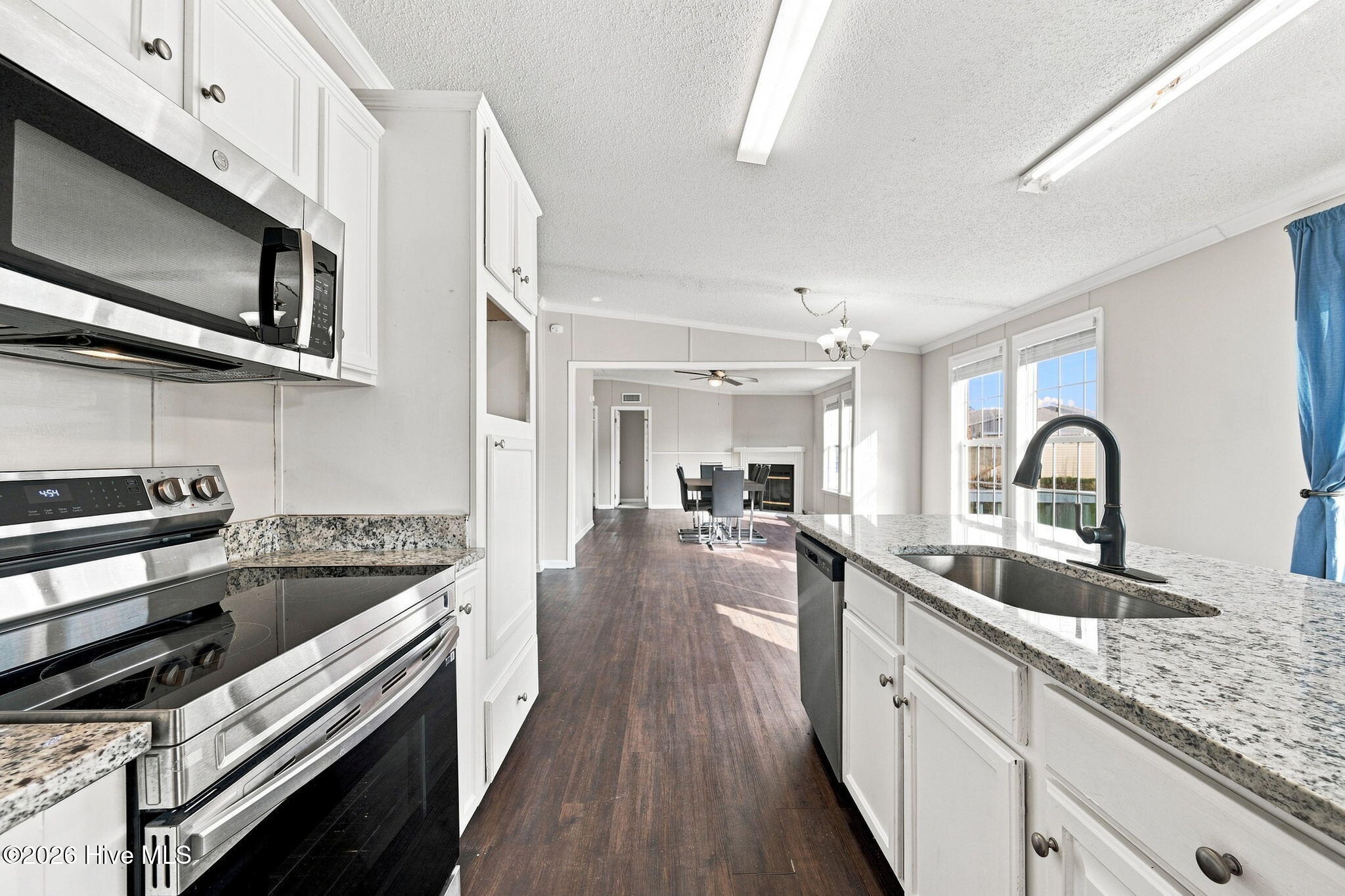 112 Rainmaker Drive Property Photo 12