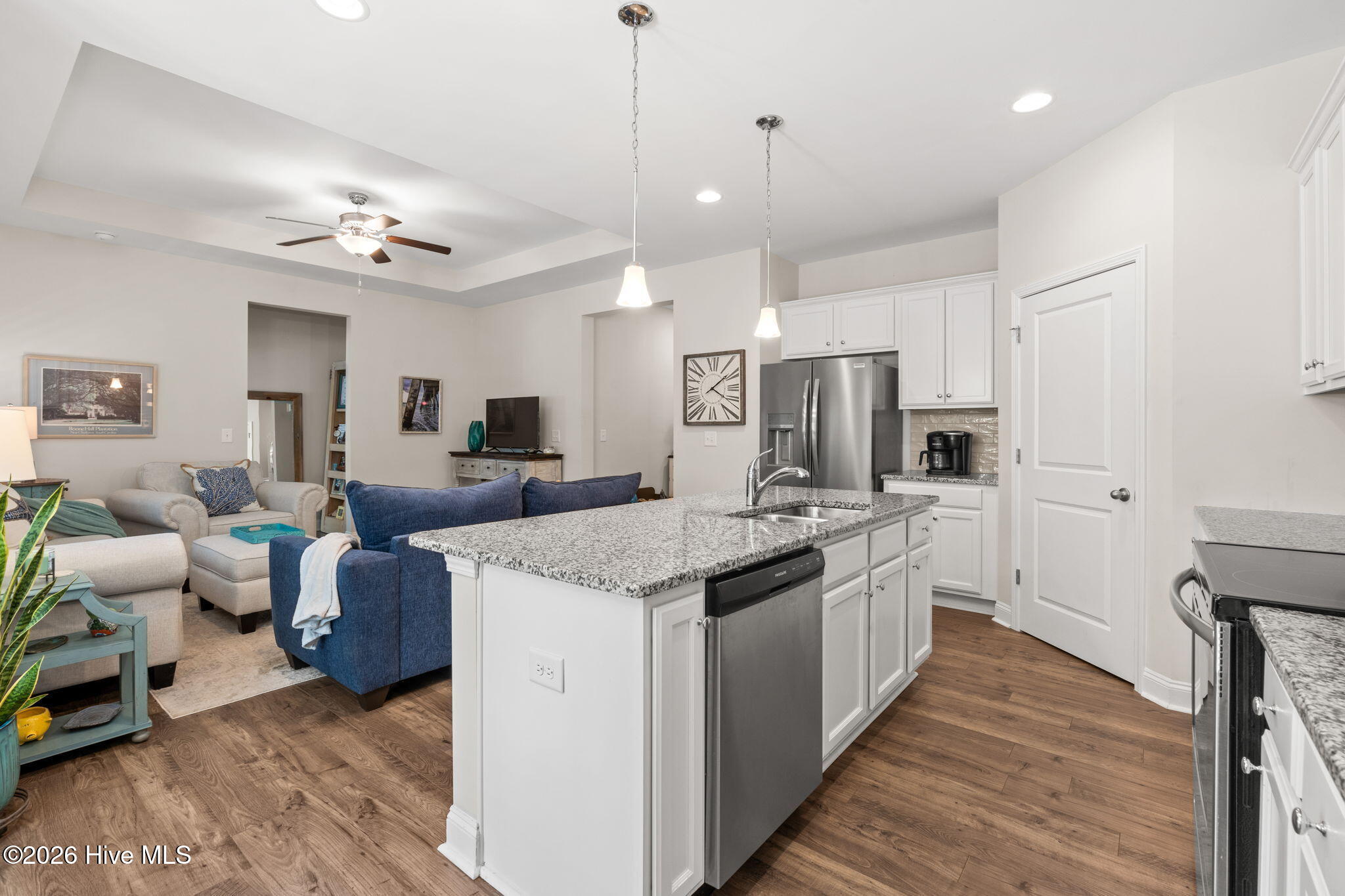 1611 E New Carraway Place Se Property Photo 14
