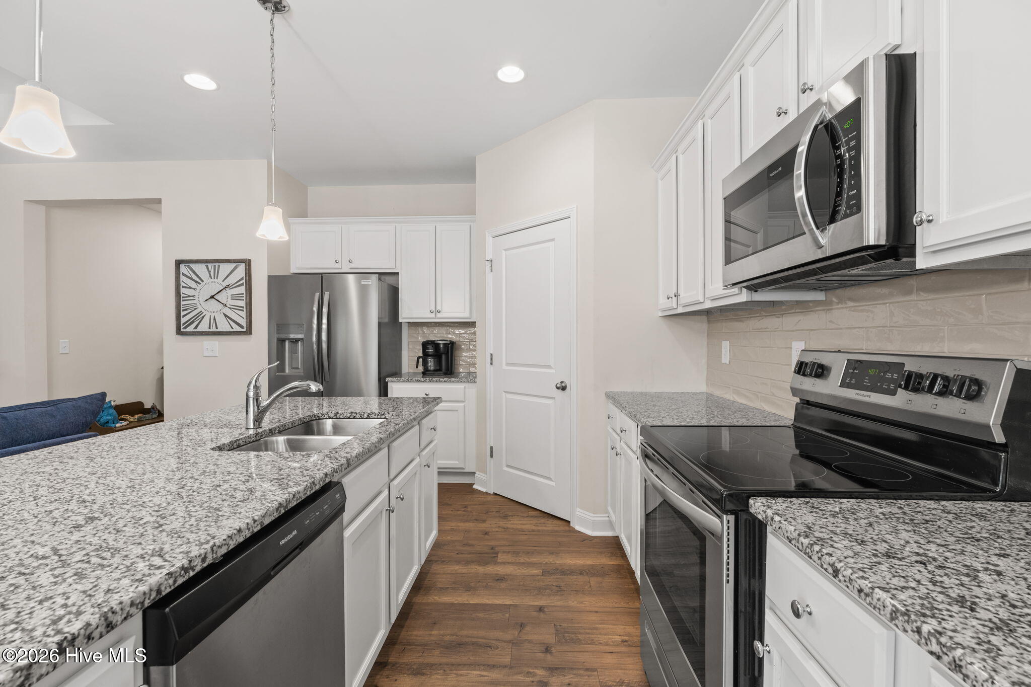 1611 E New Carraway Place Se Property Photo 16