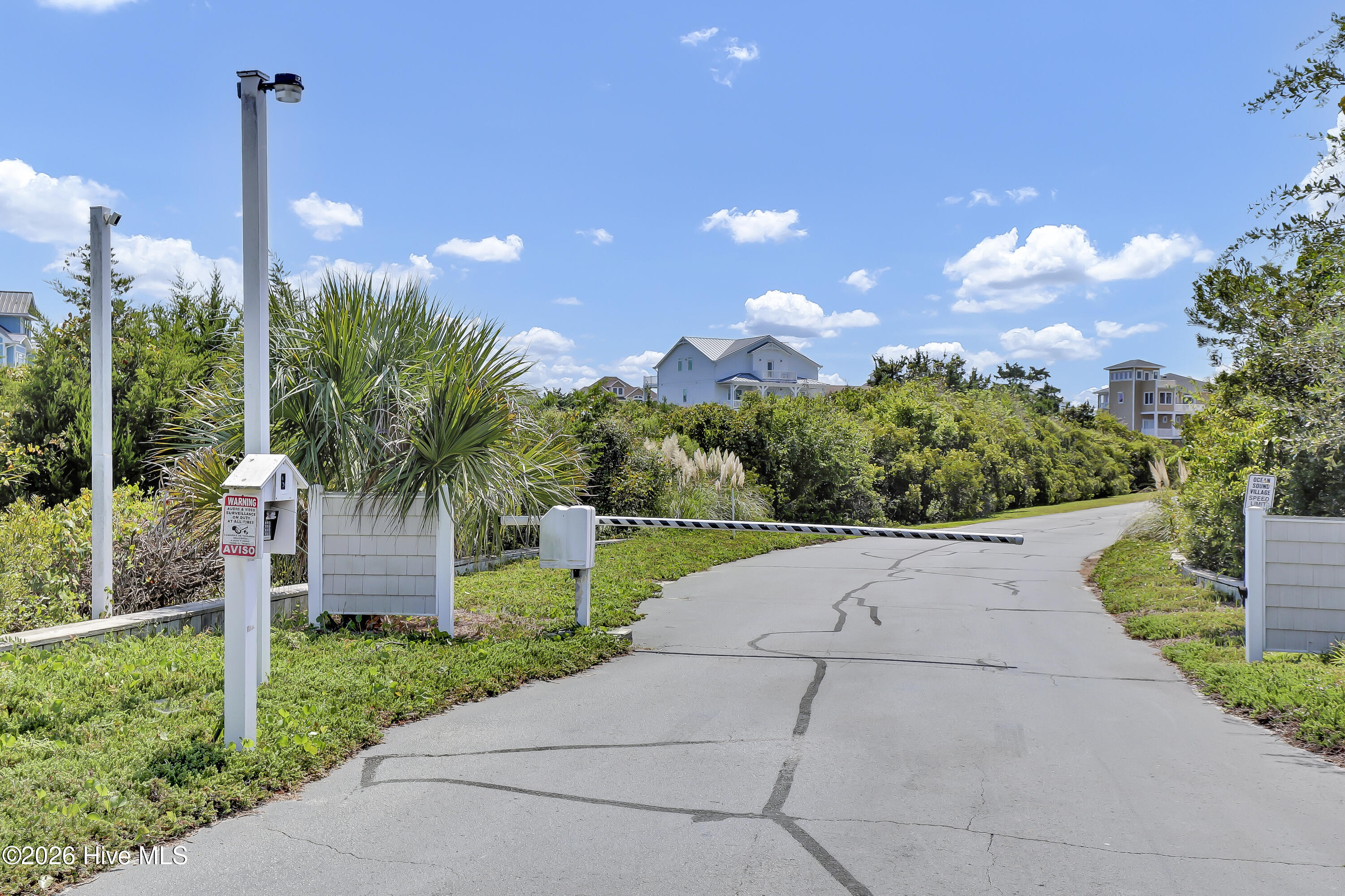 129 Oceanview Lane Property Photo 3