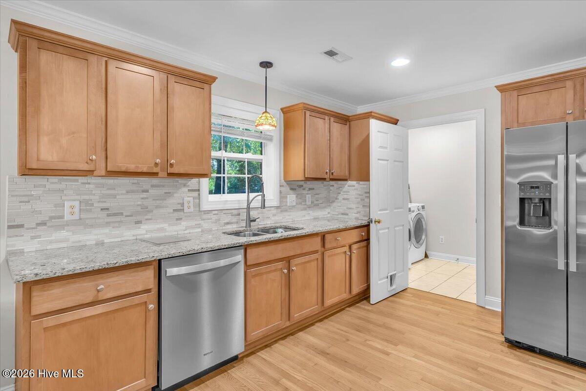 4135 Cape Landing Road Property Photo 16
