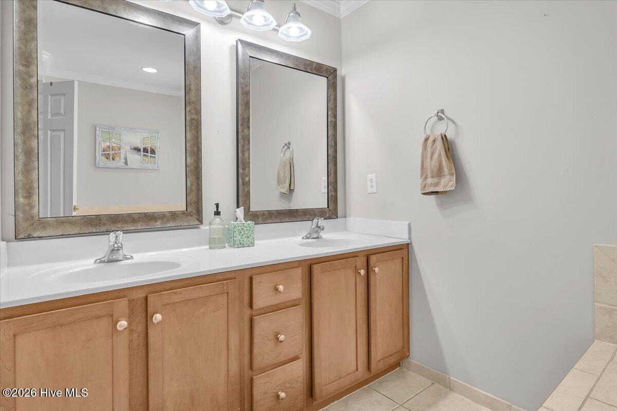 4135 Cape Landing Road Property Photo 30