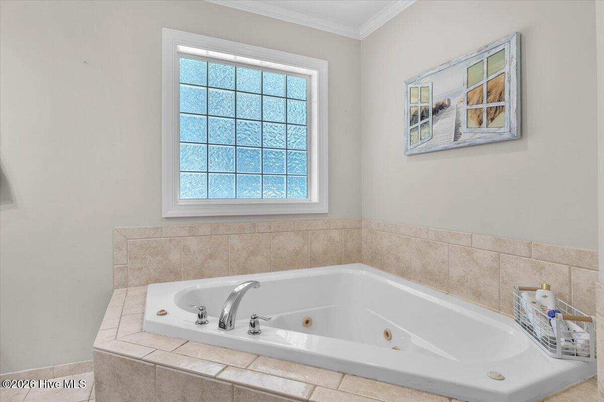 4135 Cape Landing Road Property Photo 31
