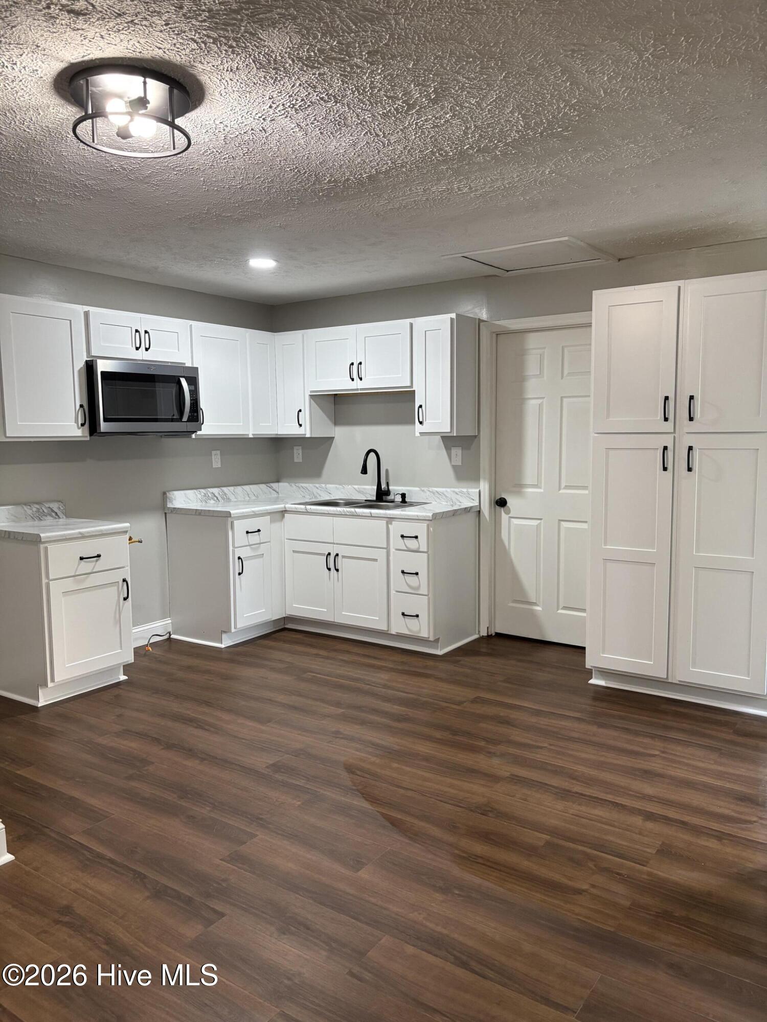 605 Correll Street Property Photo 2