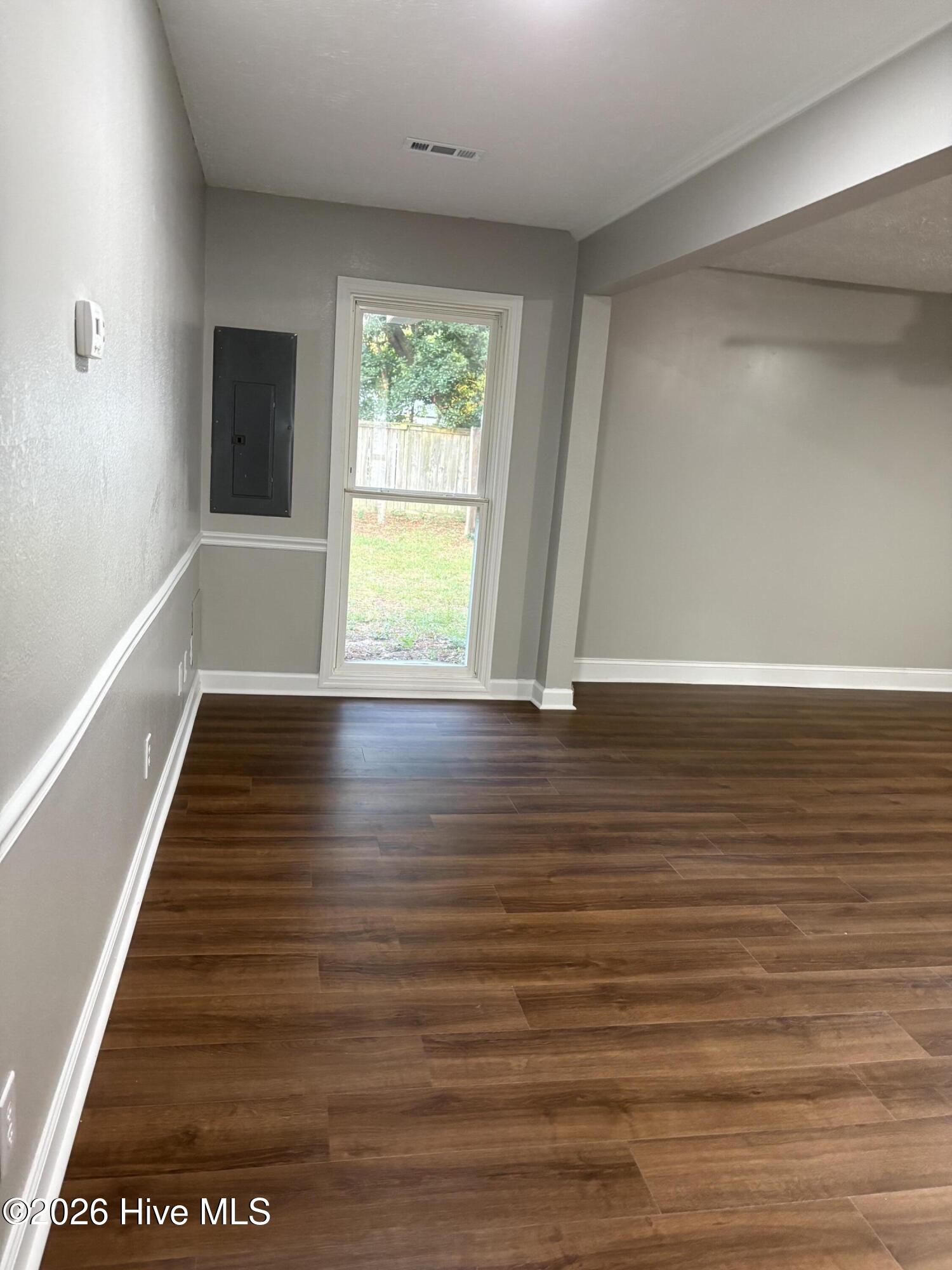 605 Correll Street Property Photo 5