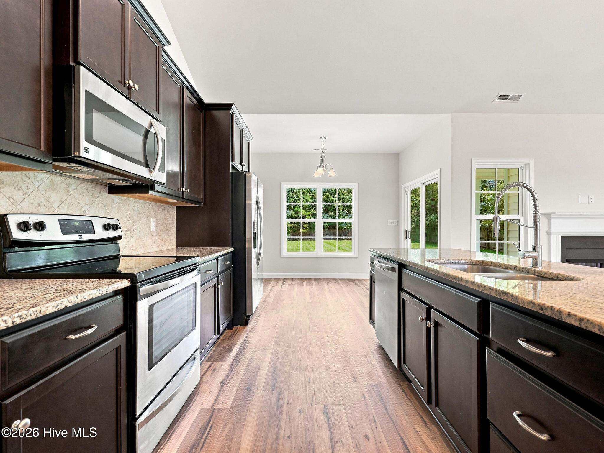 108 Bellchase Drive Property Photo 18