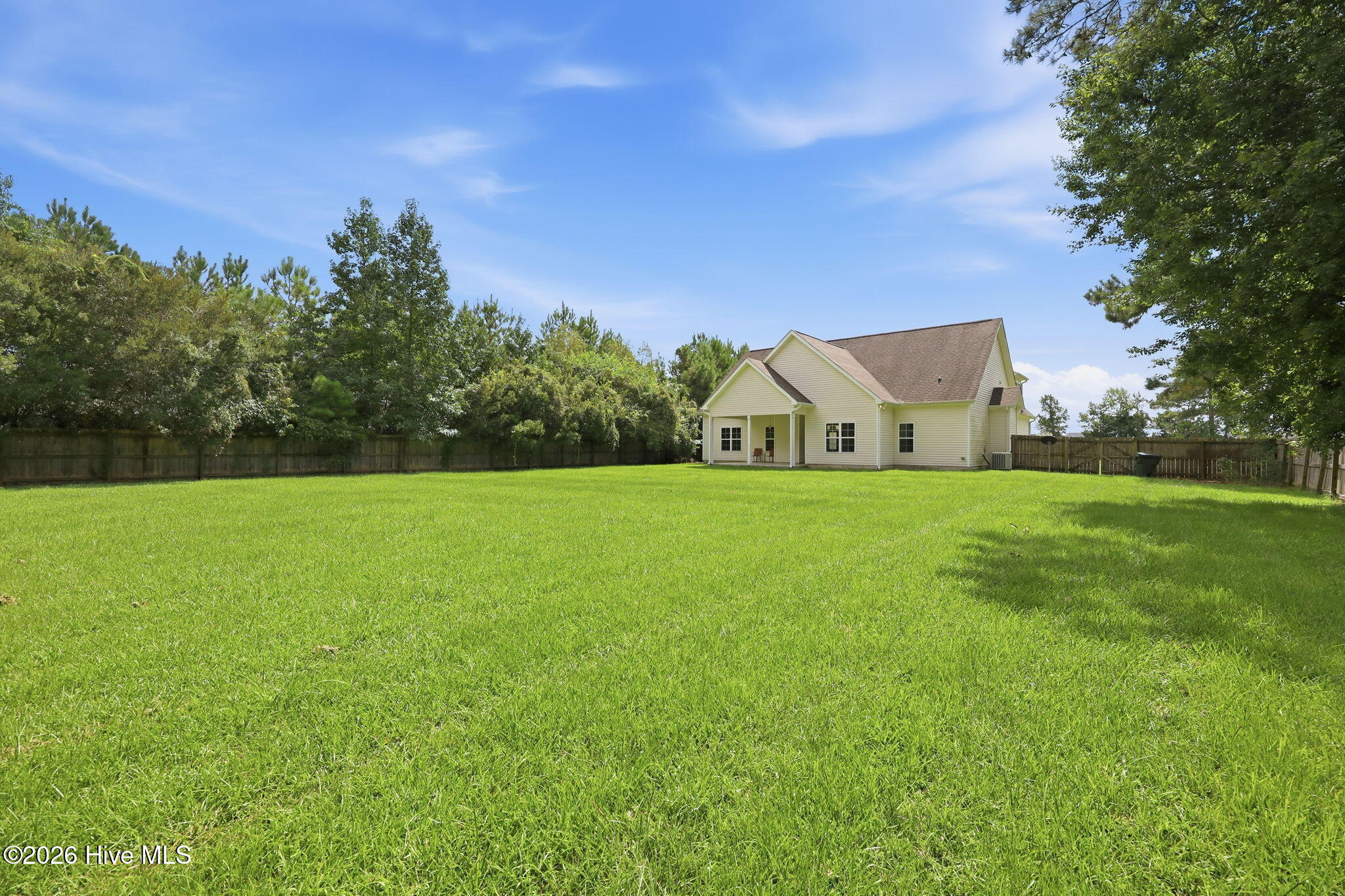 108 Bellchase Drive Property Photo 42