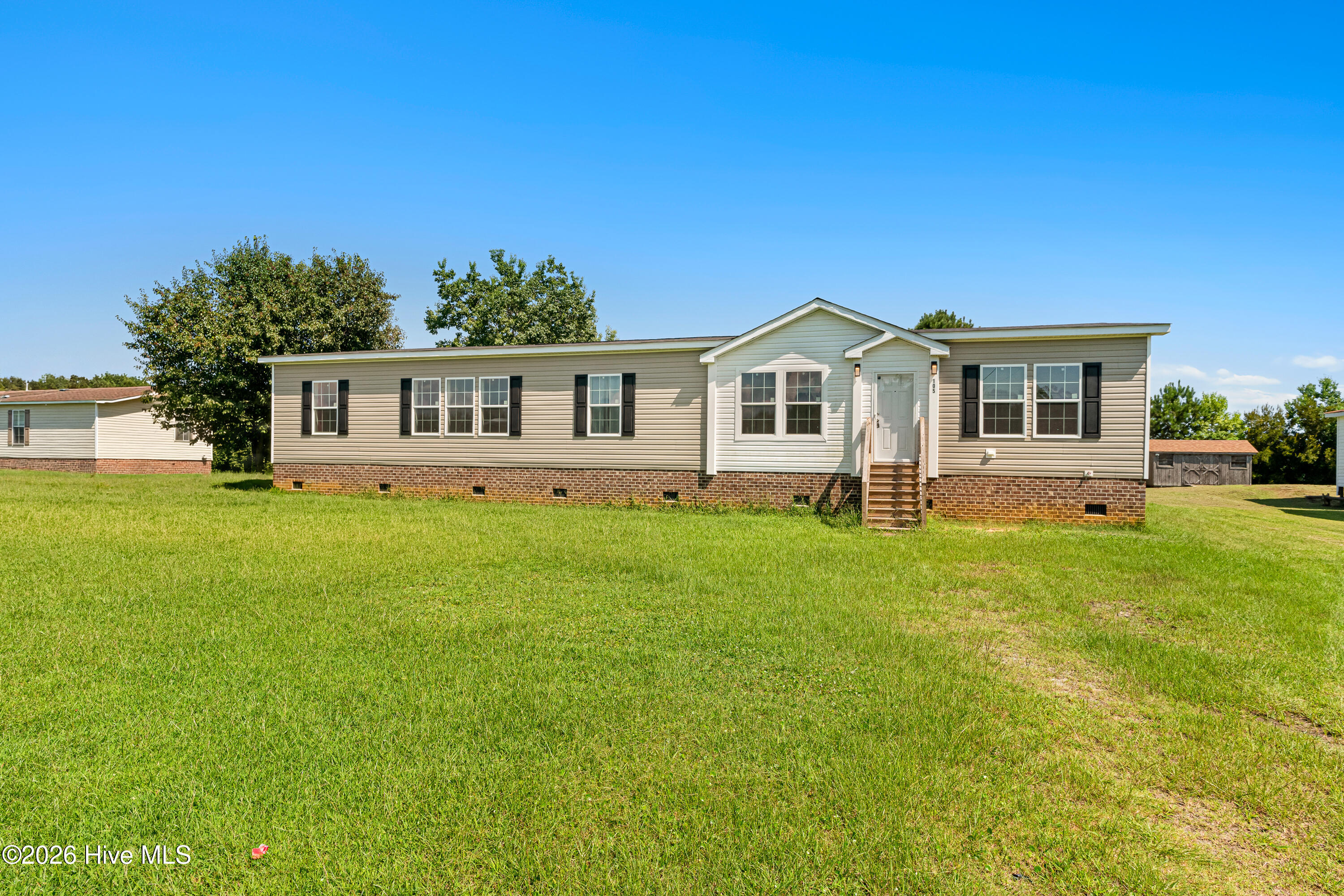 105 Gosling Lane Property Photo 1