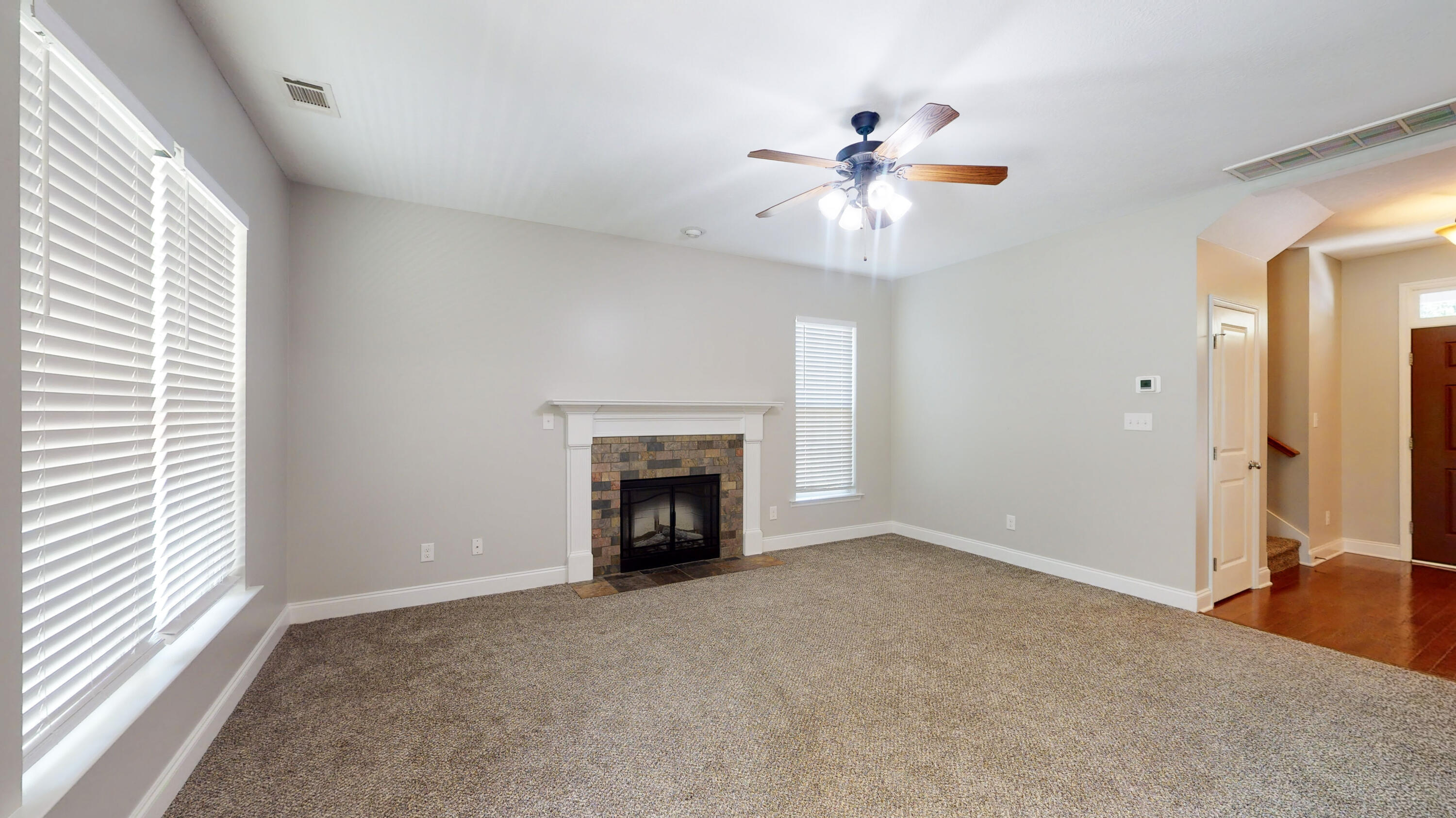 4004 Ellington Drive Property Photo 9