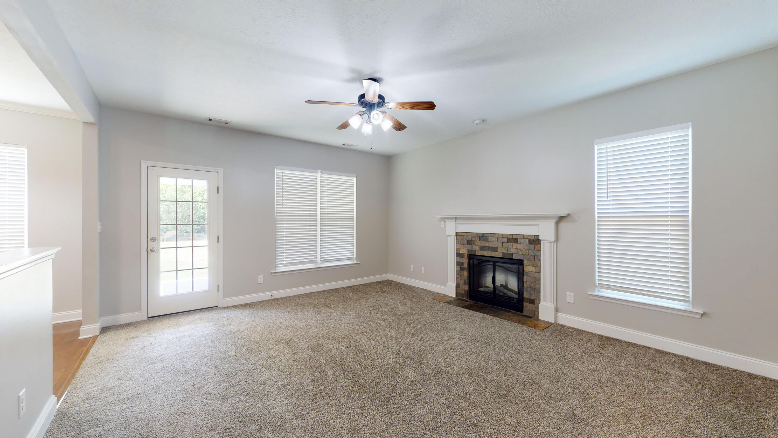 4004 Ellington Drive Property Photo 10