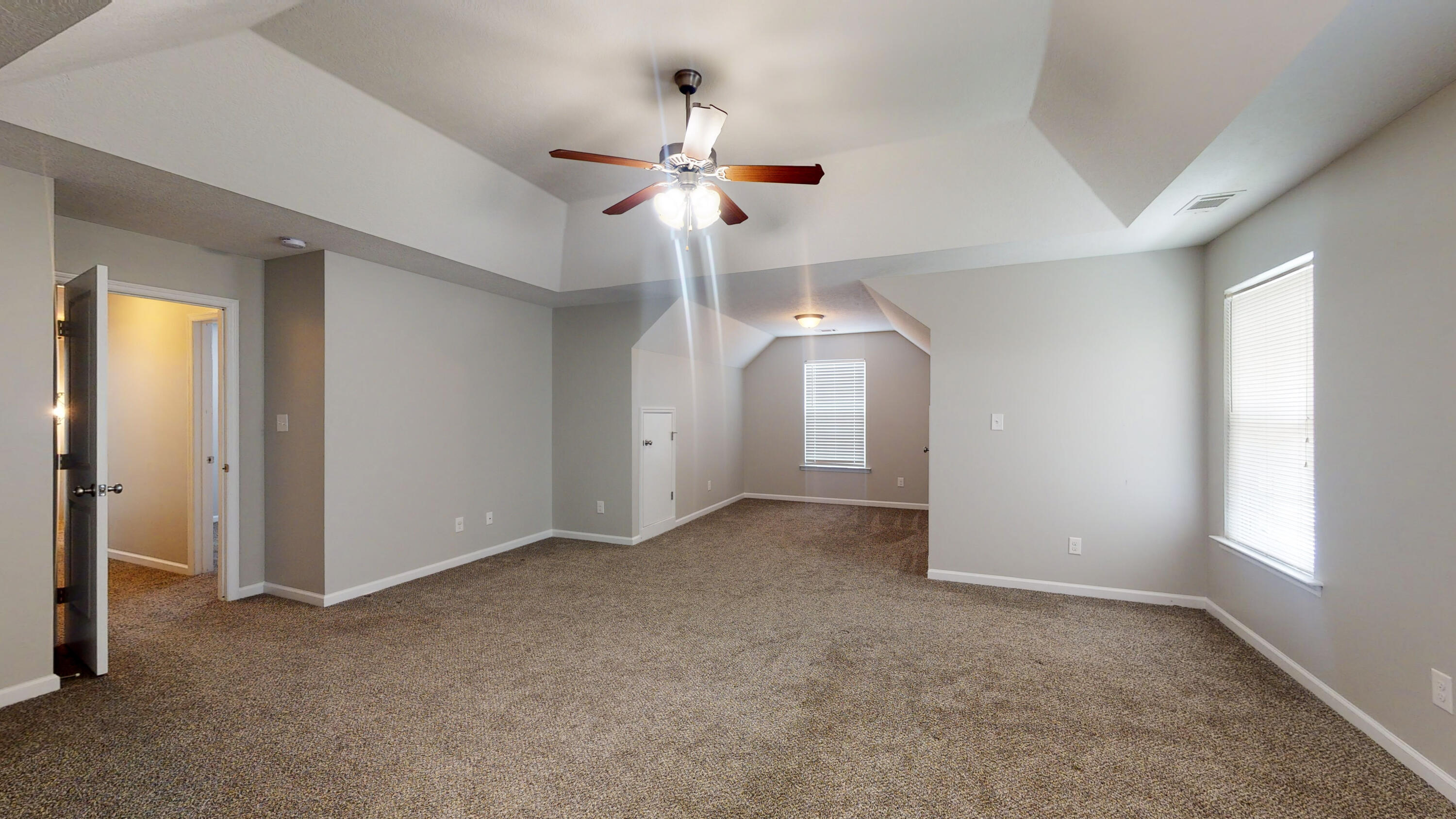 4004 Ellington Drive Property Photo 15