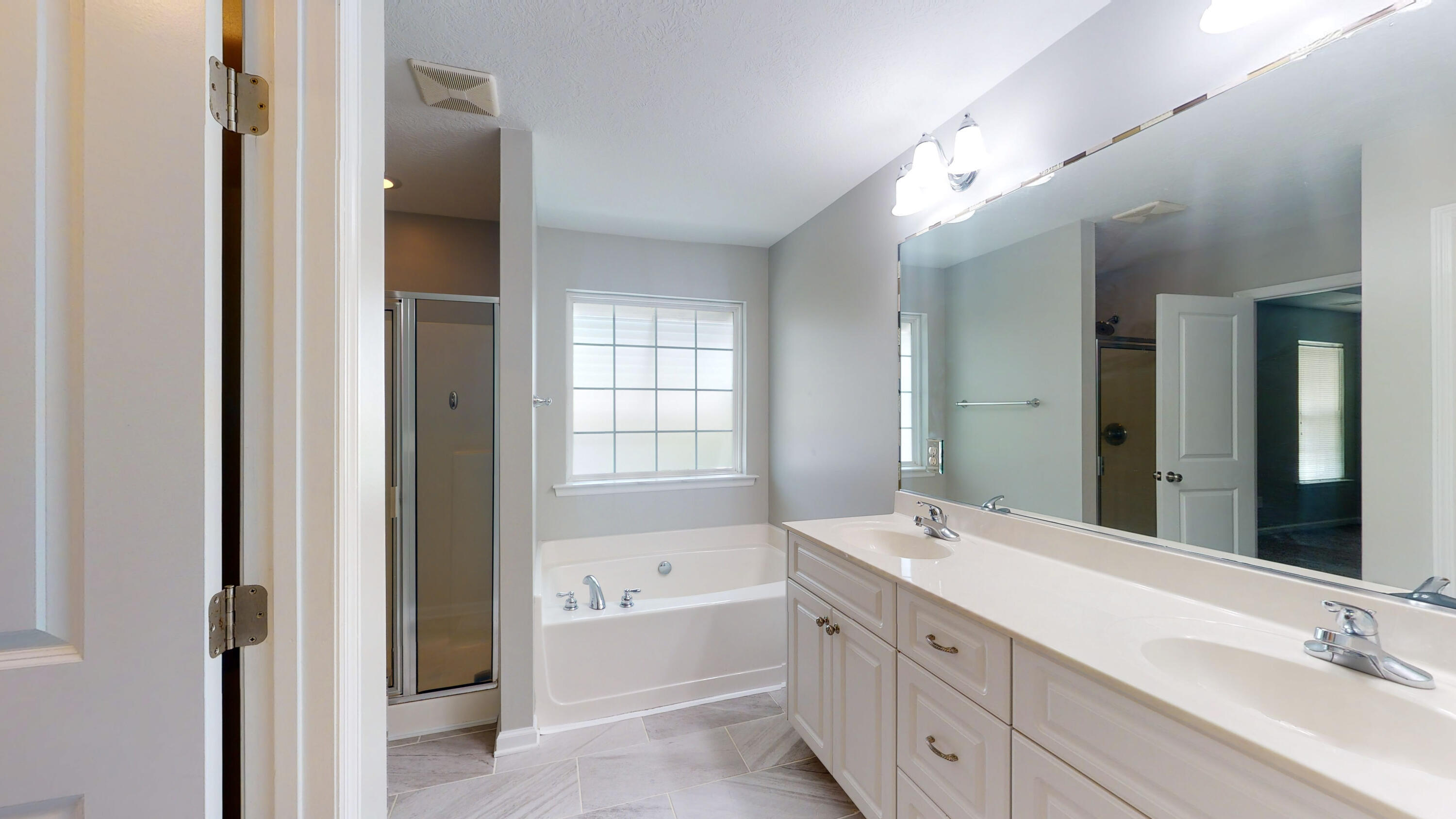 4004 Ellington Drive Property Photo 17