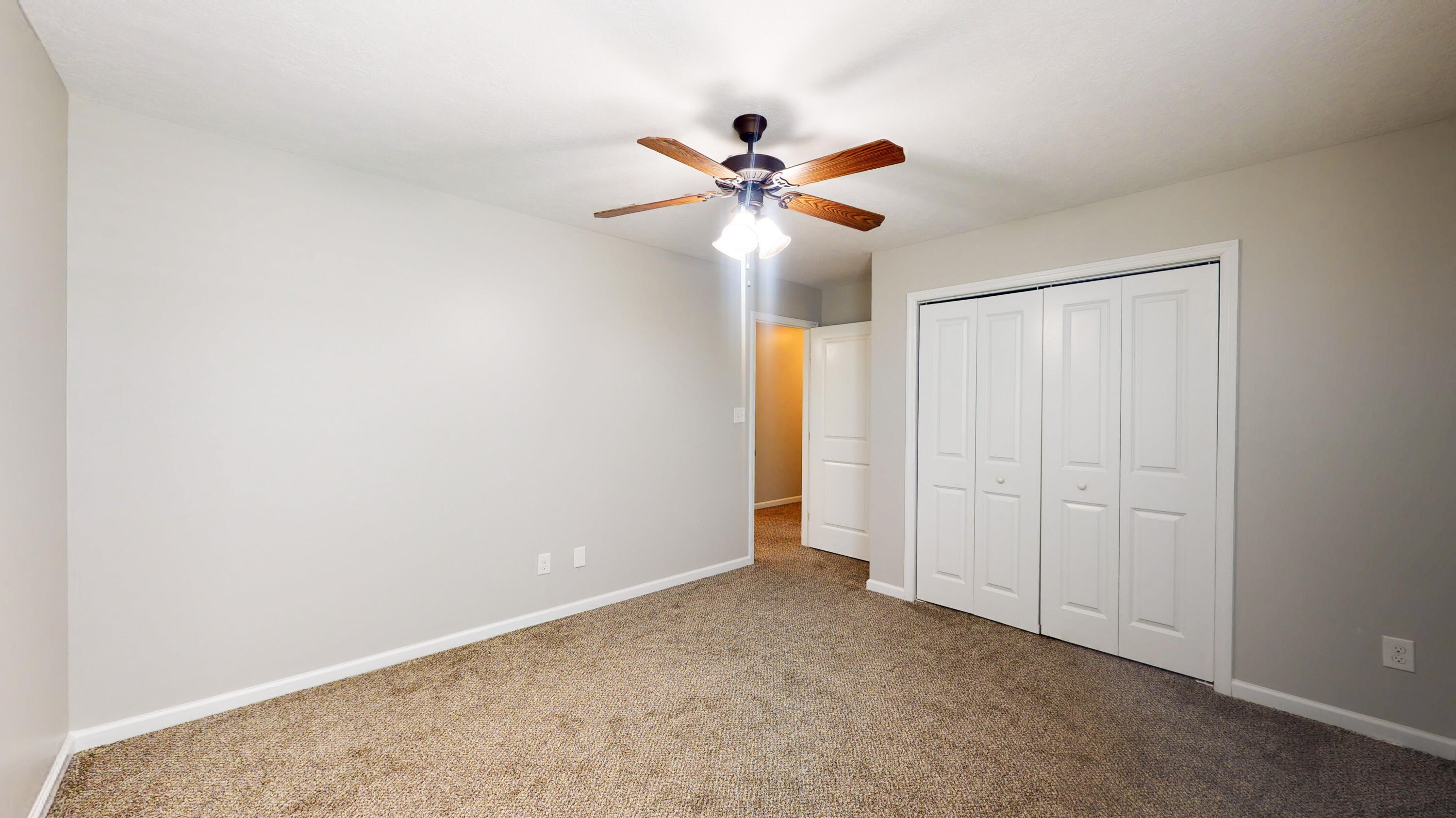 4004 Ellington Drive Property Photo 21