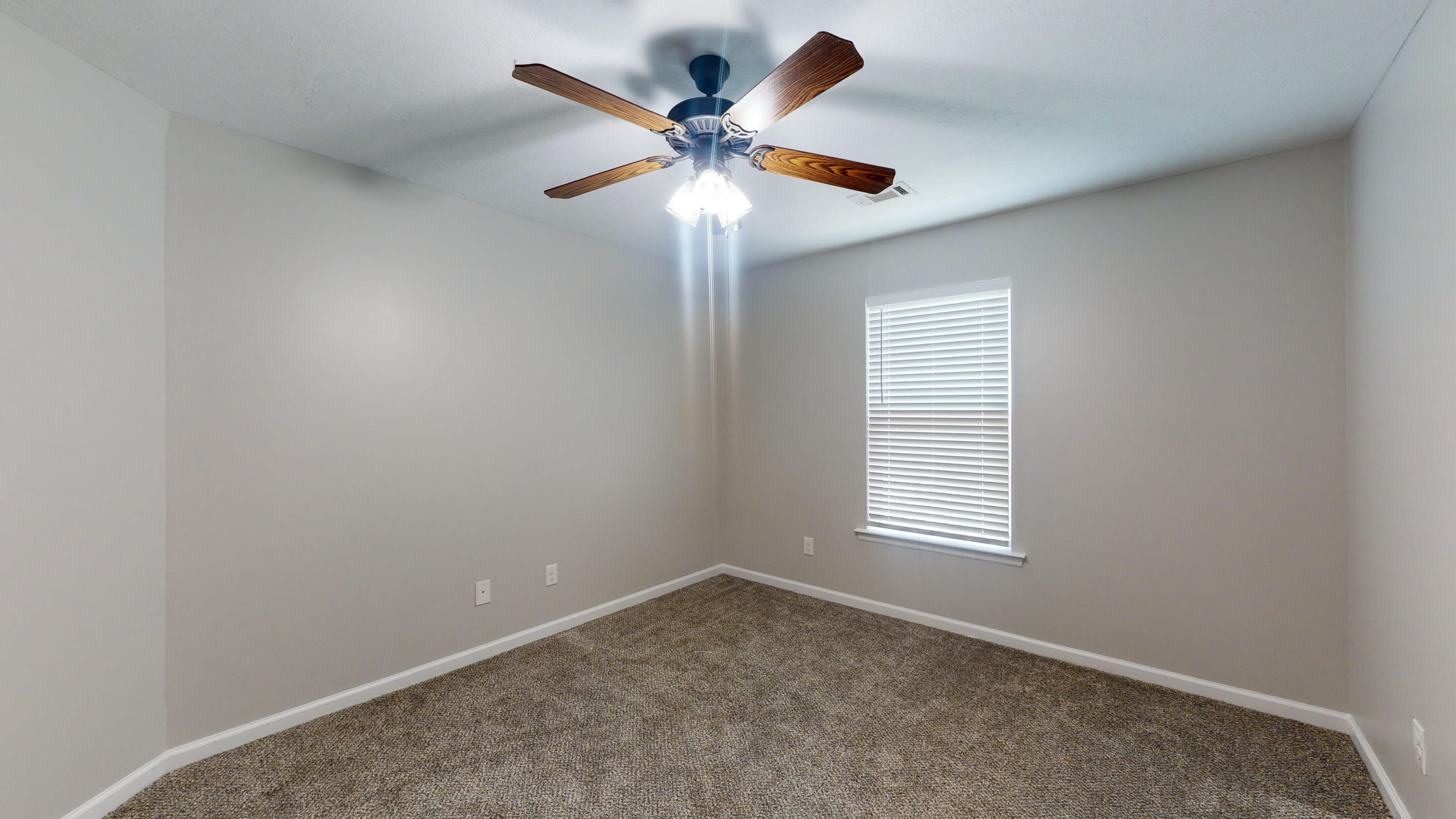4004 Ellington Drive Property Photo 26