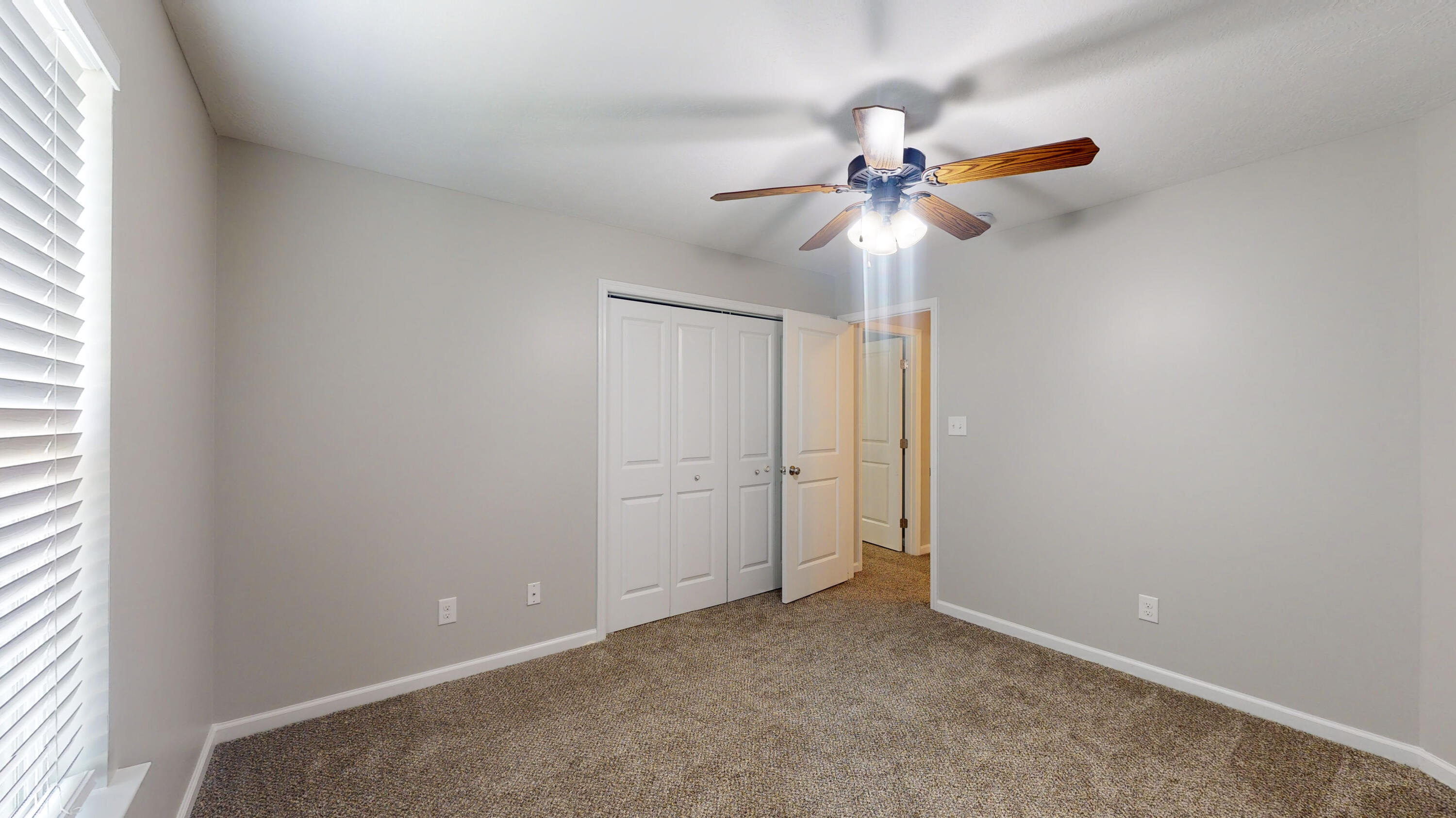 4004 Ellington Drive Property Photo 27