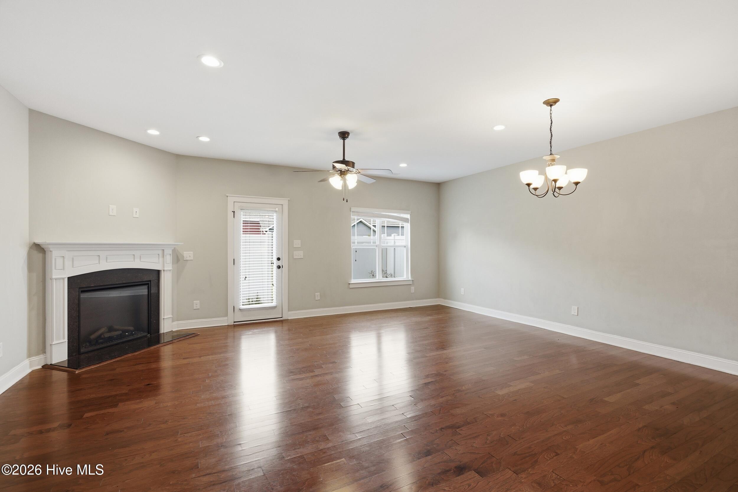 1808 Fox Den Way 2 Property Photo 10