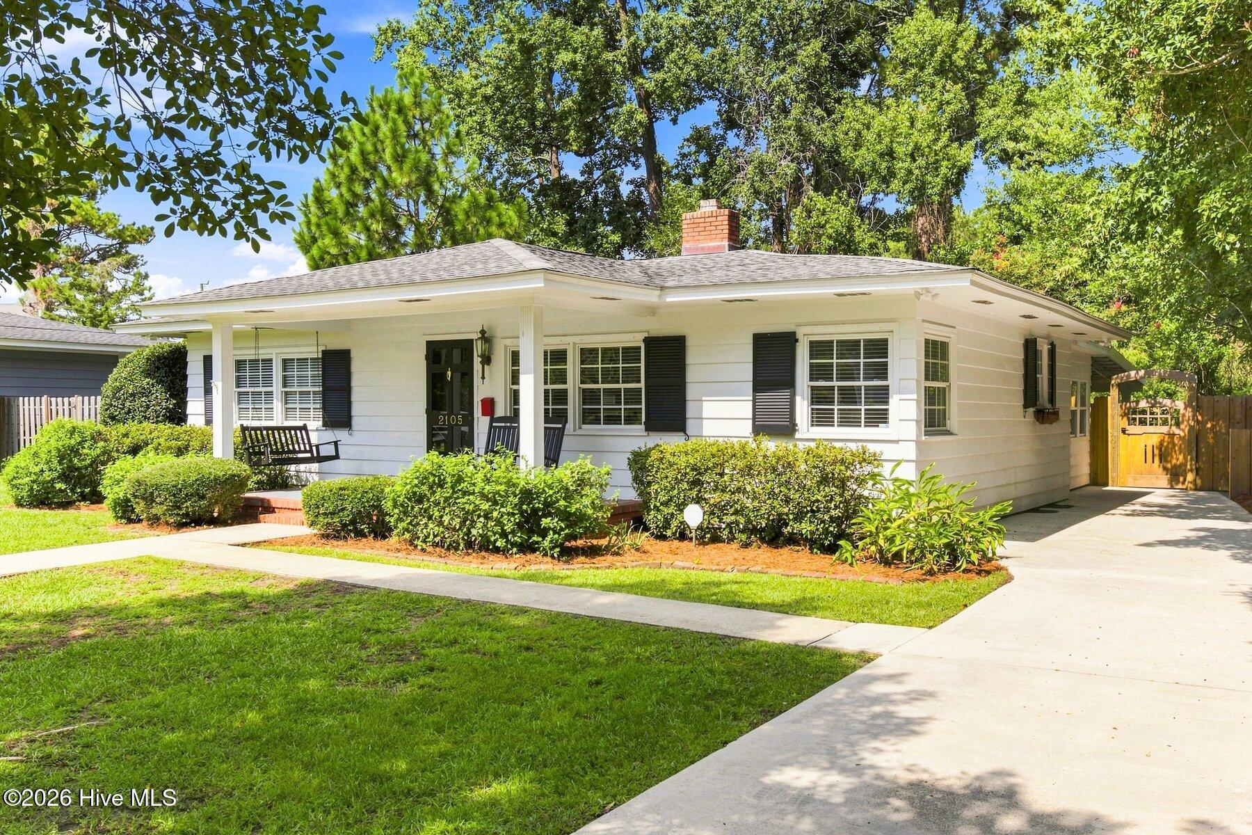 2105 Camellia Drive Property Photo 2