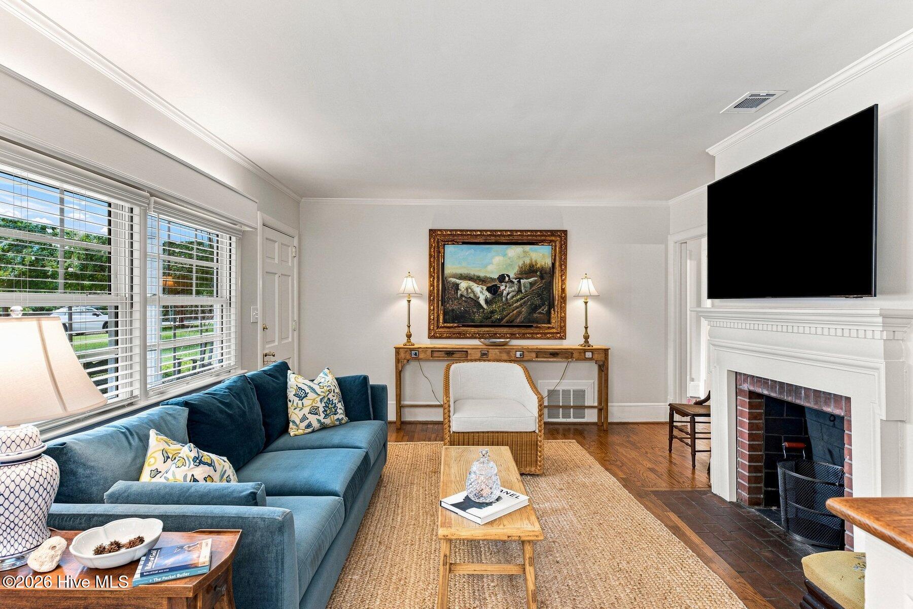 2105 Camellia Drive Property Photo 8