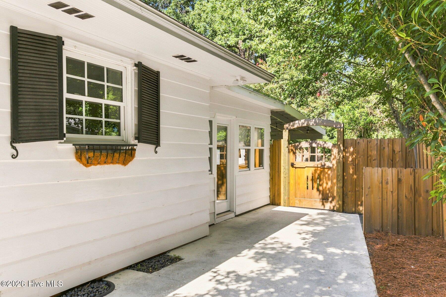2105 Camellia Drive Property Photo 32