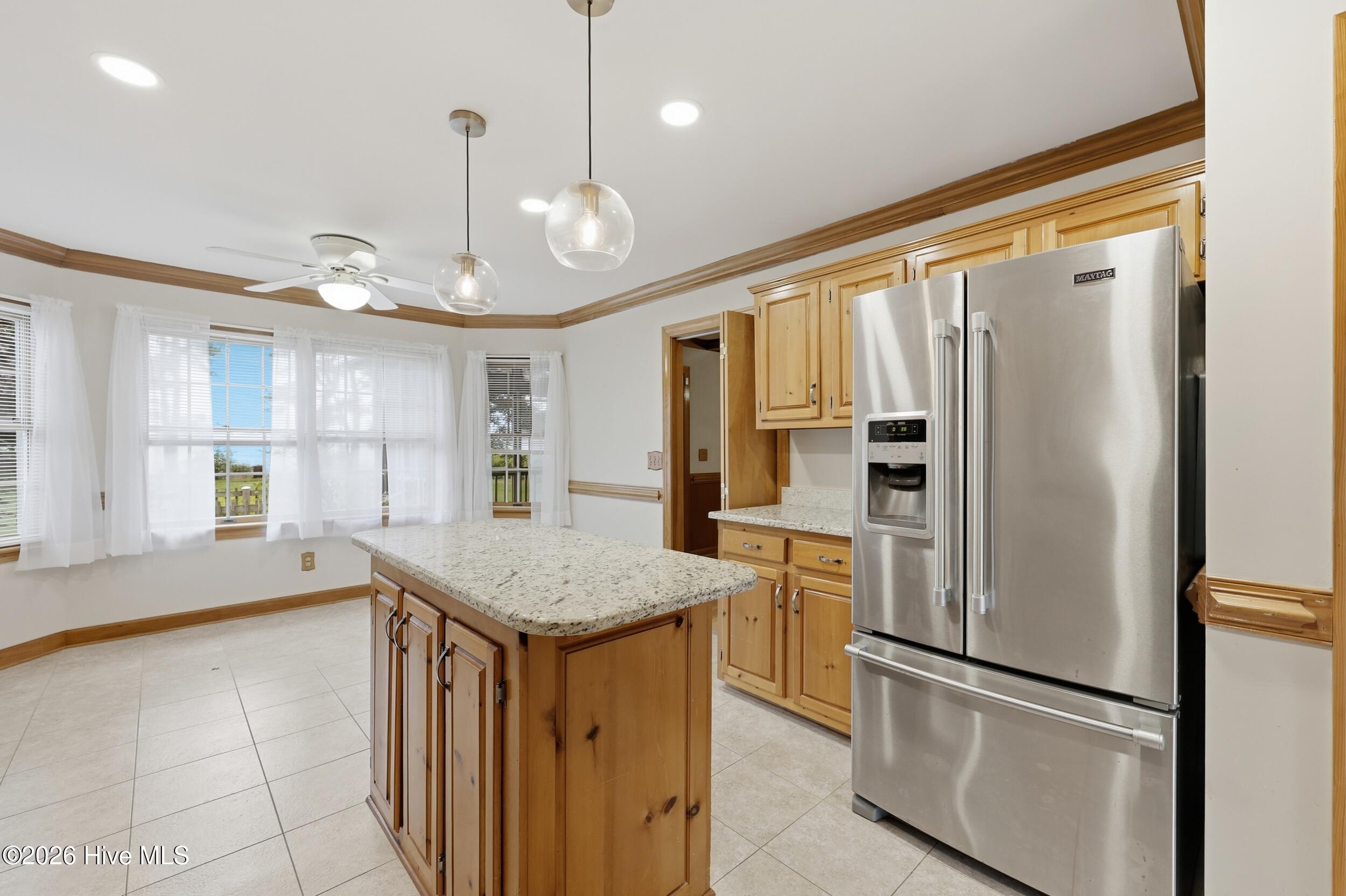 146 N Point Boulevard Property Photo 25