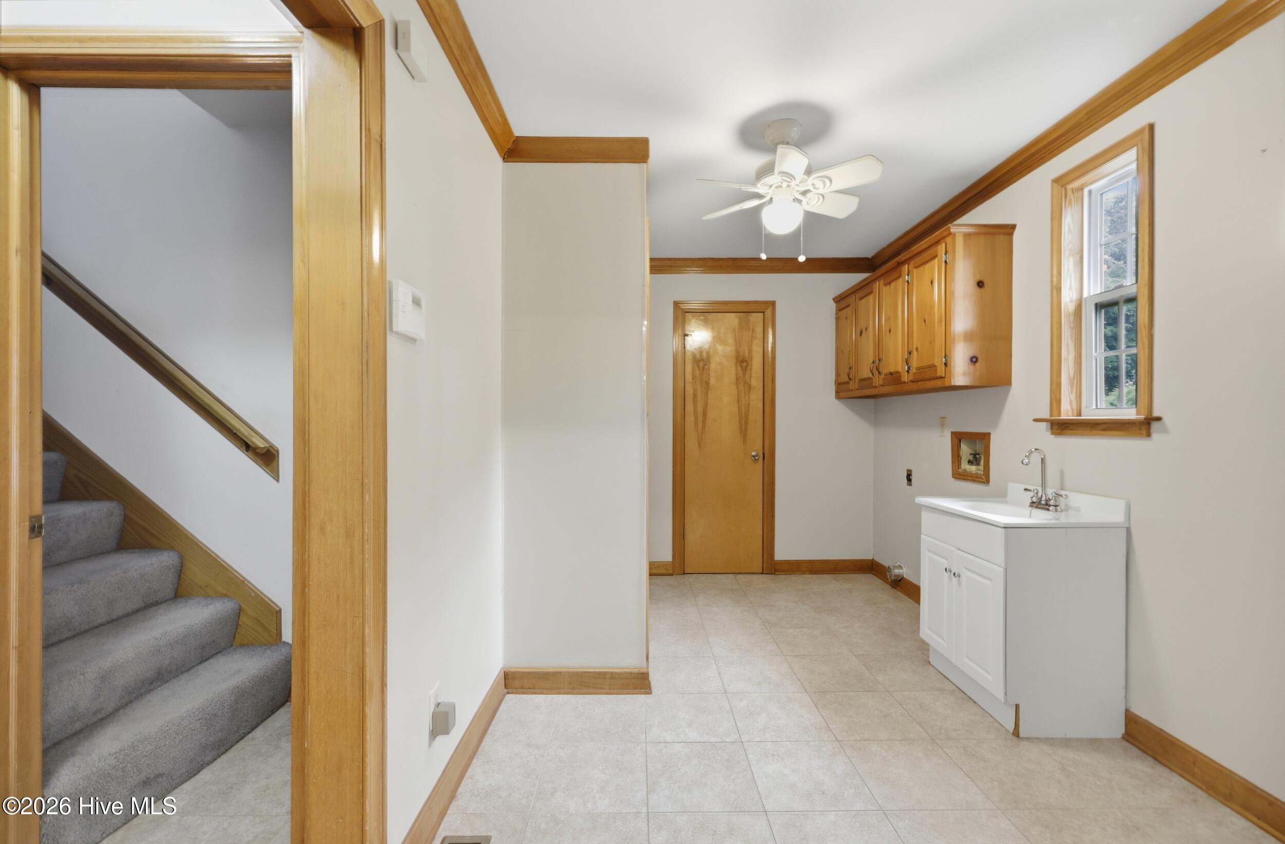 146 N Point Boulevard Property Photo 29