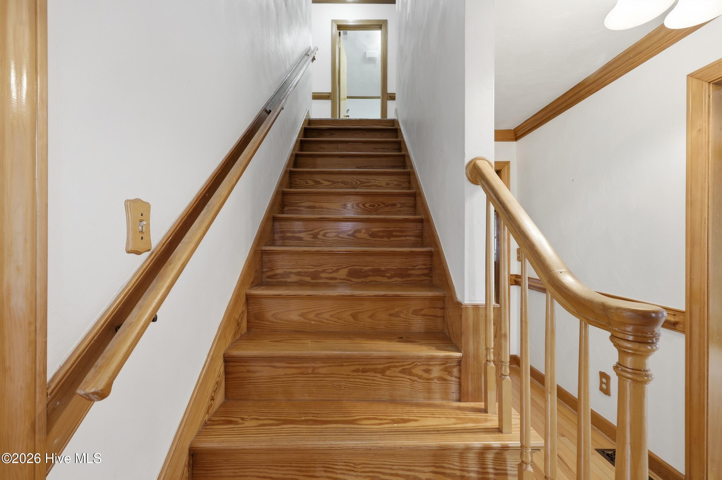 146 N Point Boulevard Property Photo 33