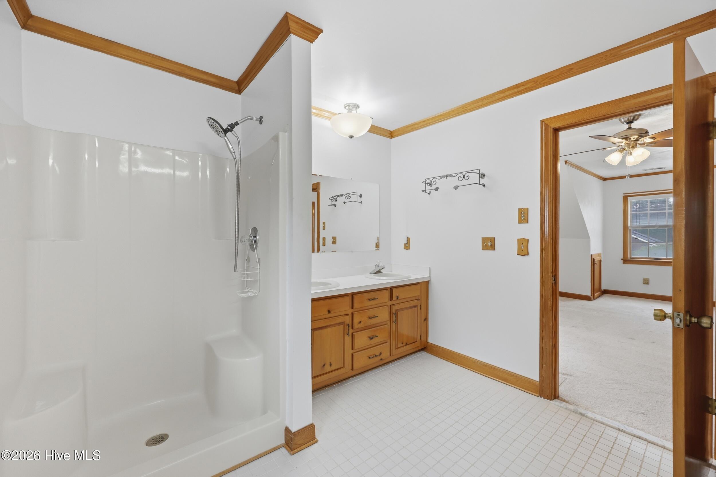 146 N Point Boulevard Property Photo 40