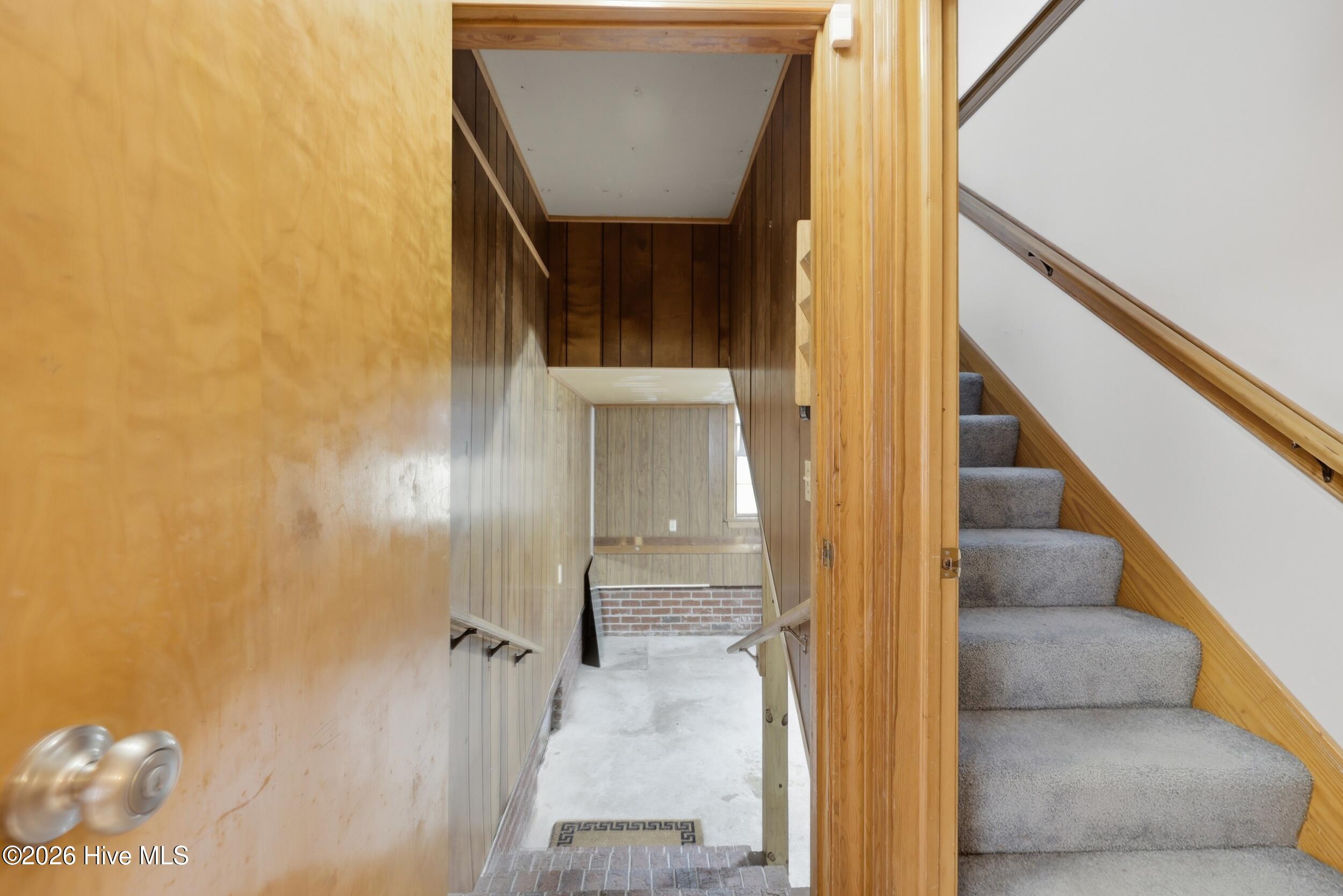 146 N Point Boulevard Property Photo 48