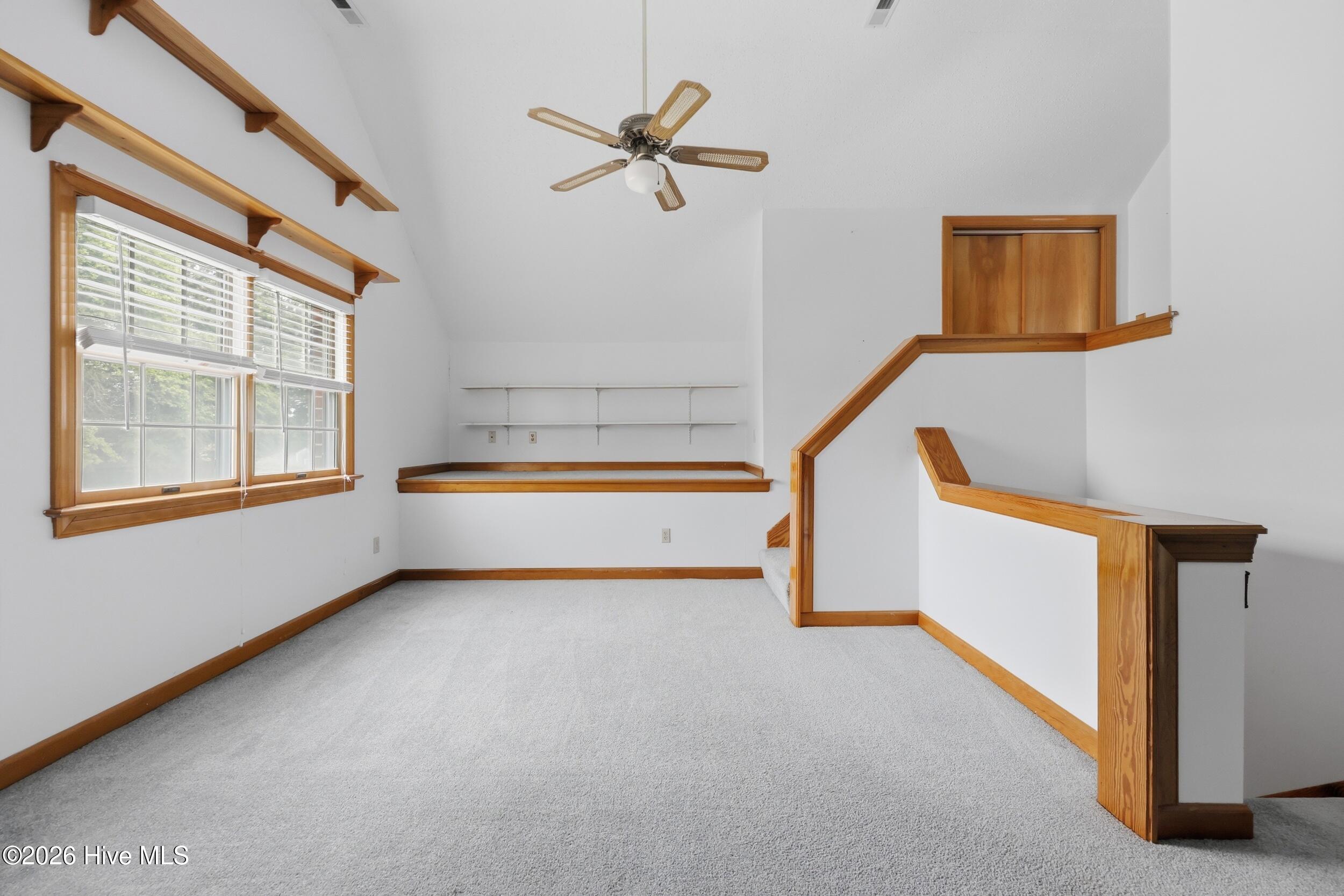 146 N Point Boulevard Property Photo 53