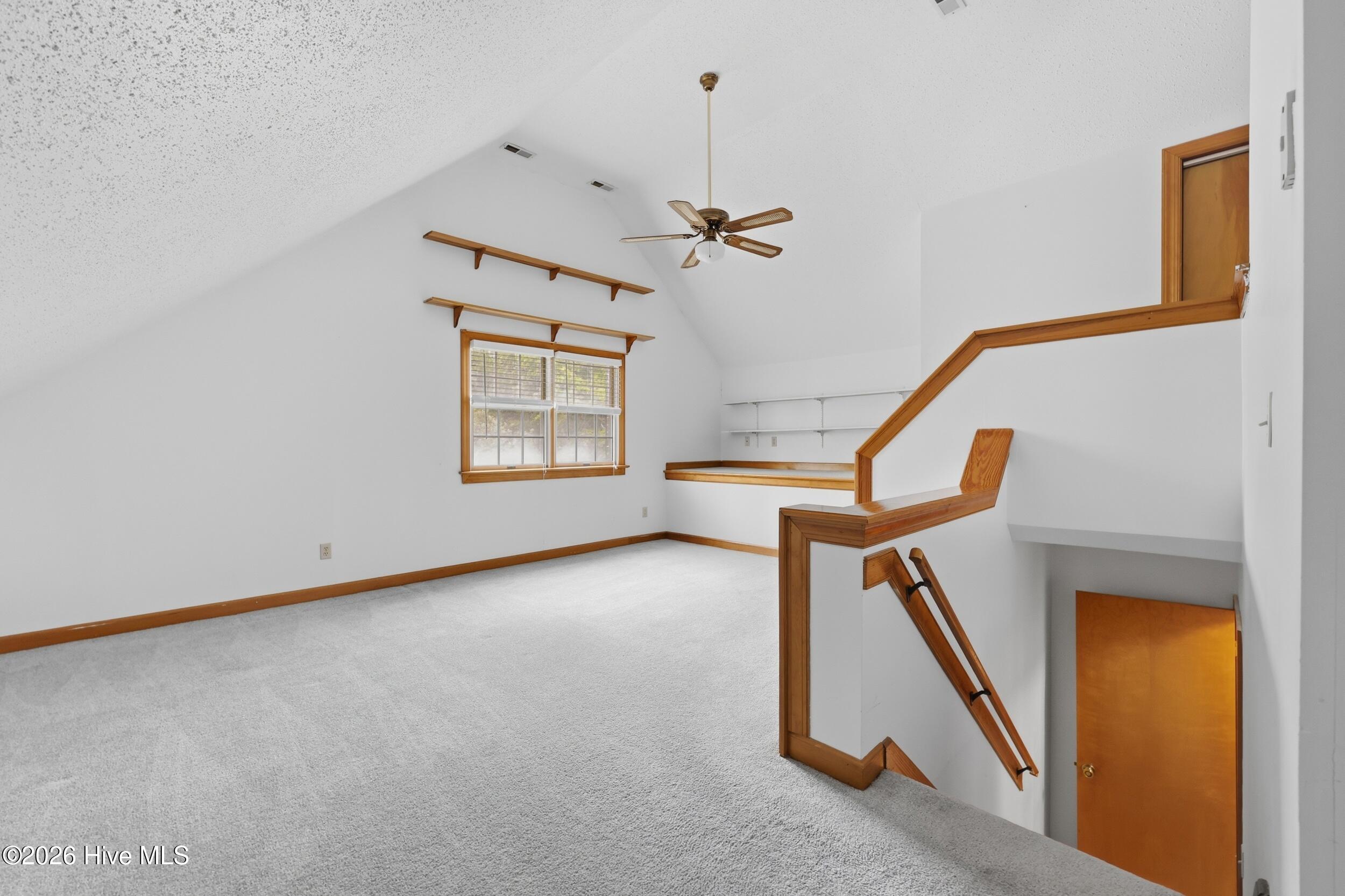 146 N Point Boulevard Property Photo 54