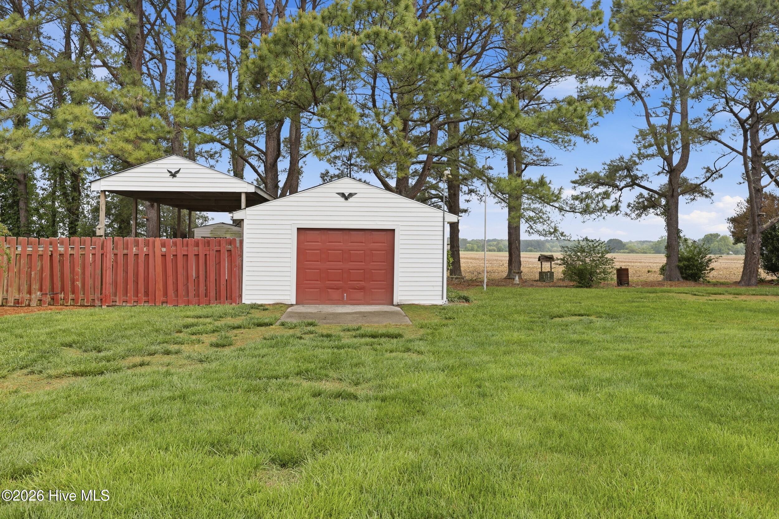 146 N Point Boulevard Property Photo 62