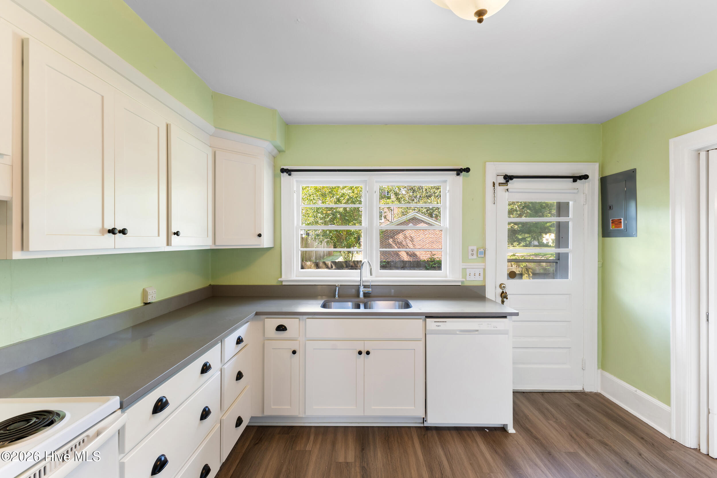 6 Keaton Avenue Property Photo 12