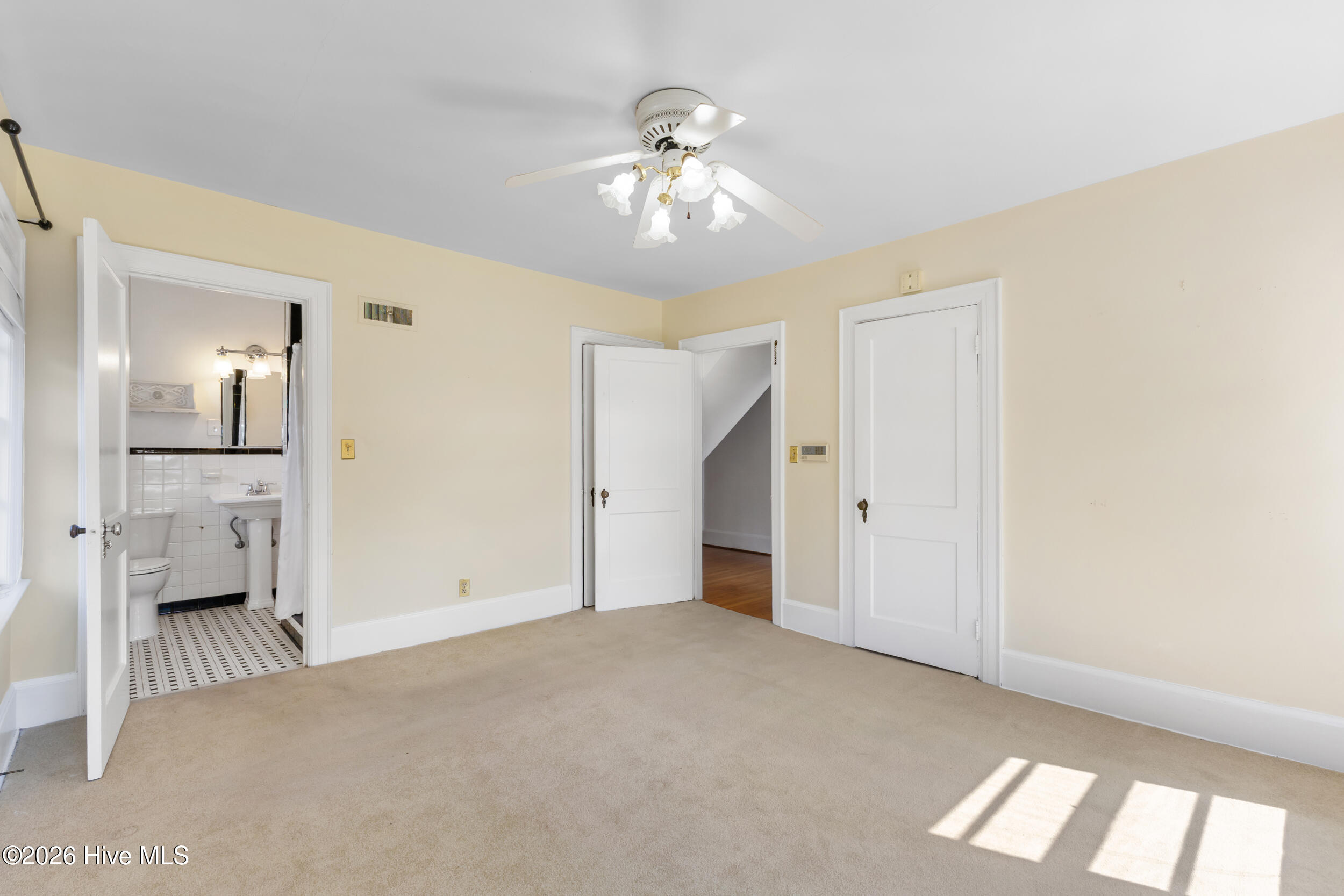 6 Keaton Avenue Property Photo 19