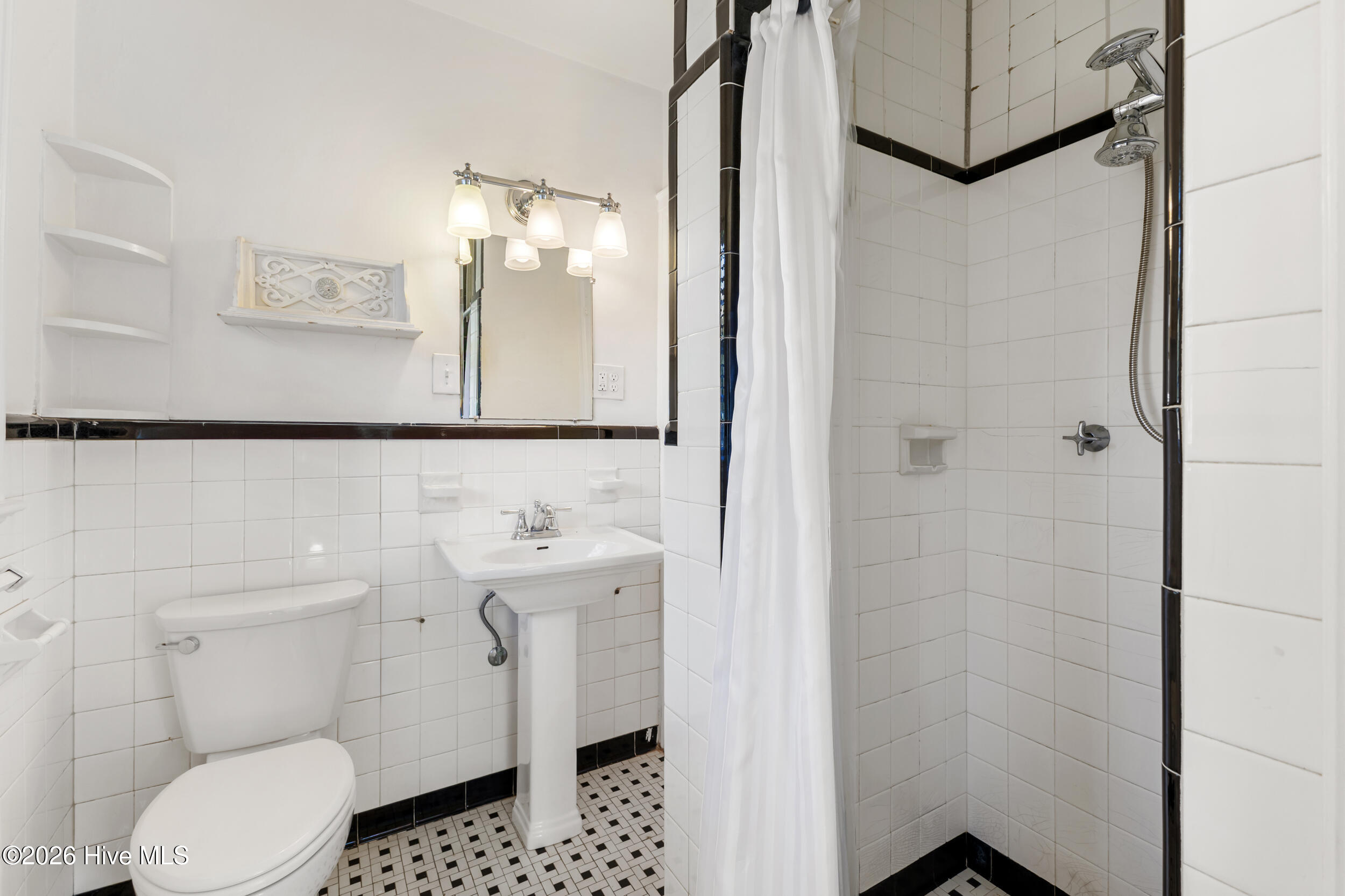 6 Keaton Avenue Property Photo 21