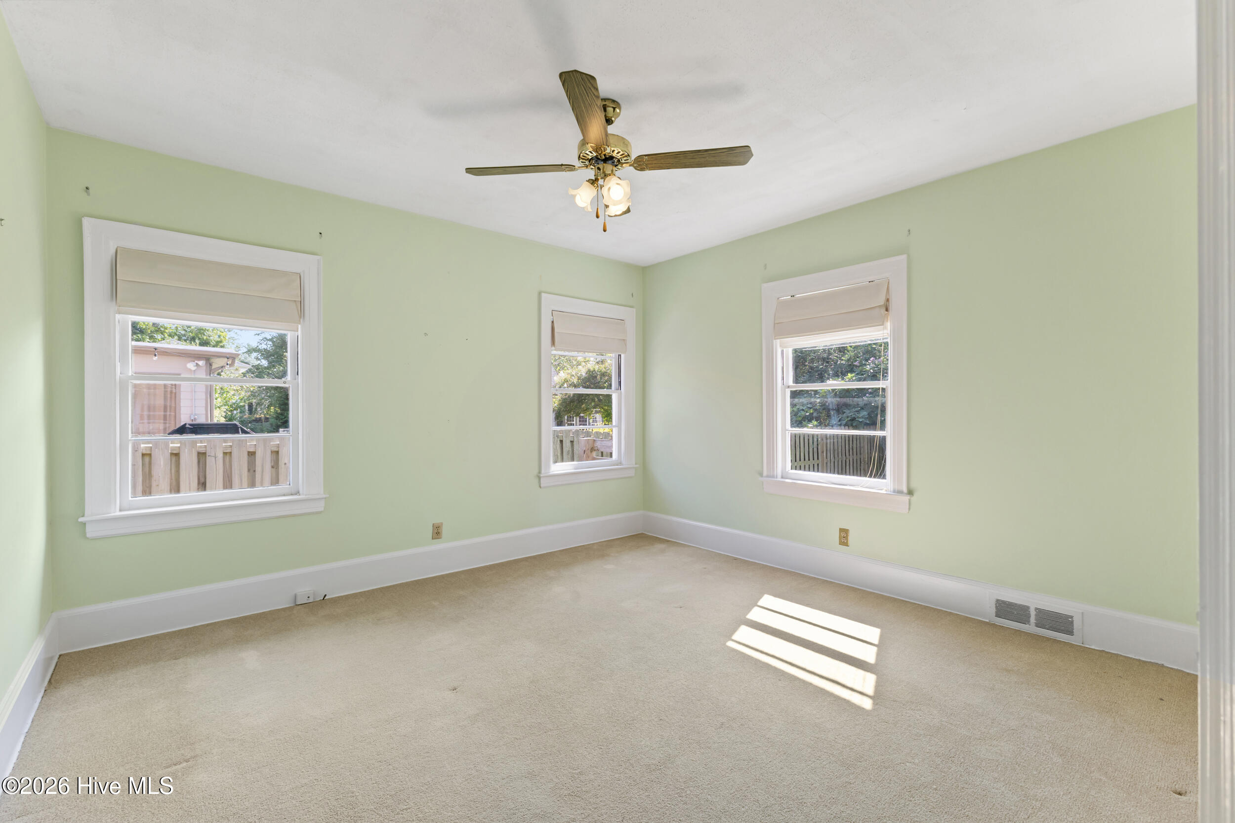 6 Keaton Avenue Property Photo 22