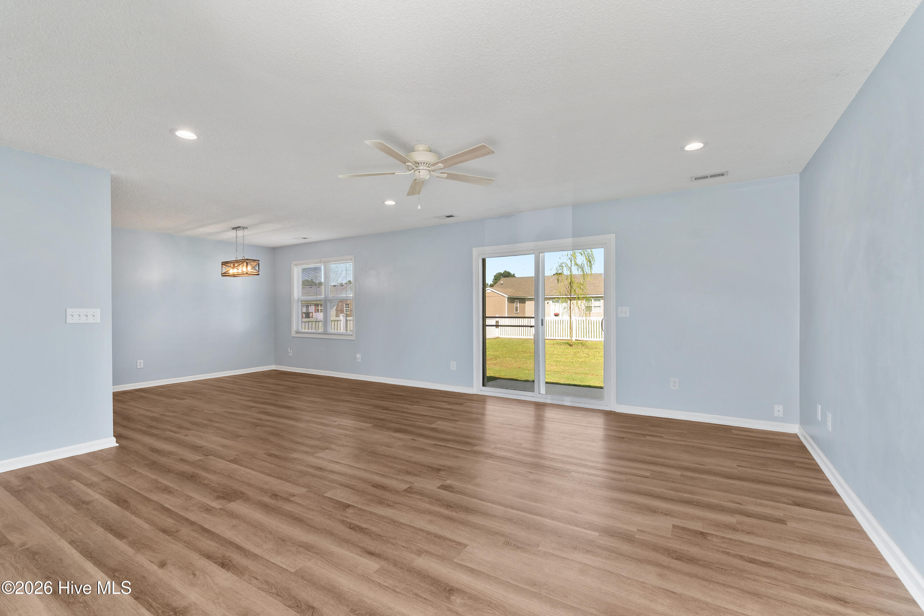 105 Raintree Run Property Photo 15