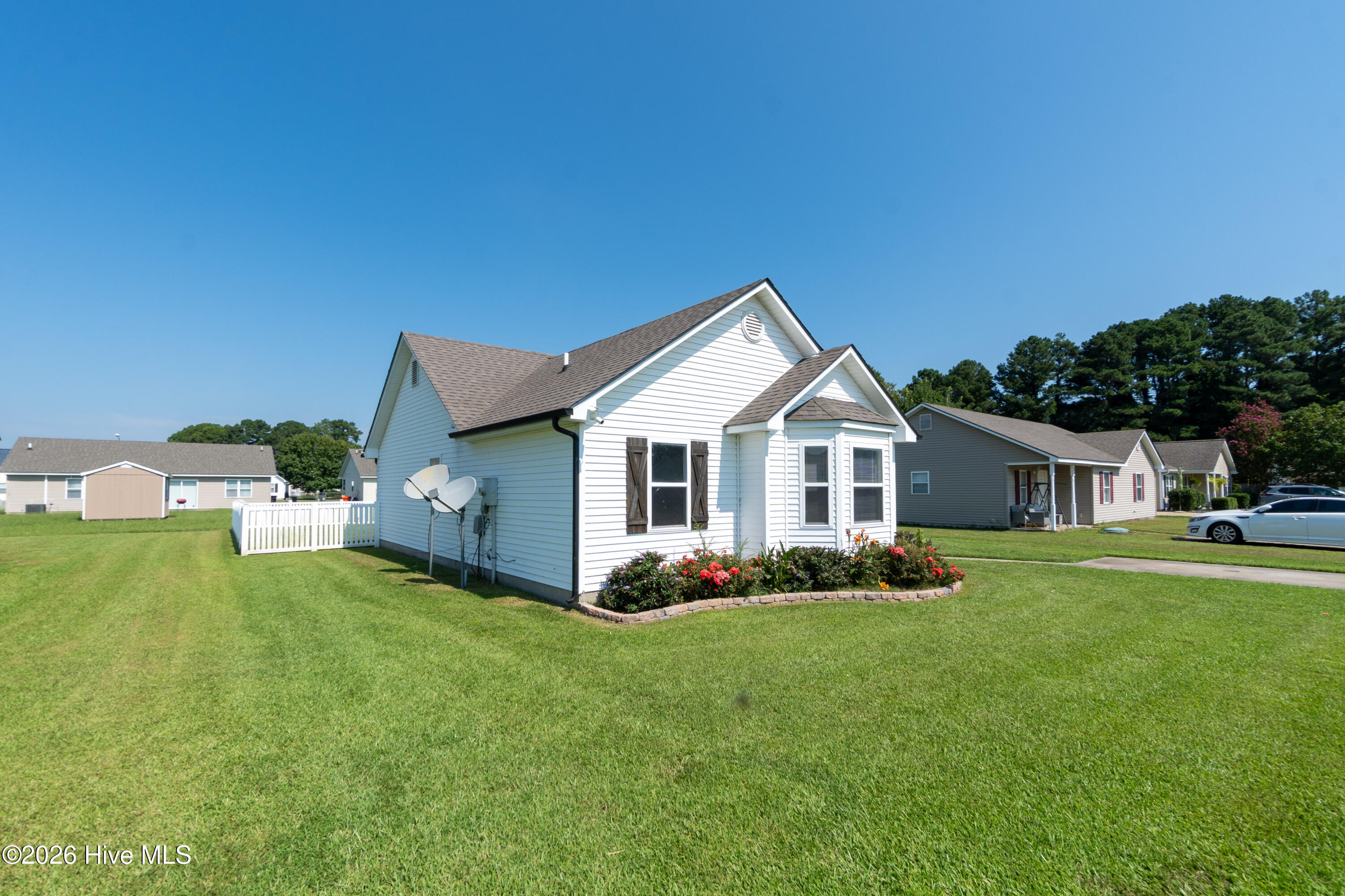 105 Raintree Run Property Photo 36