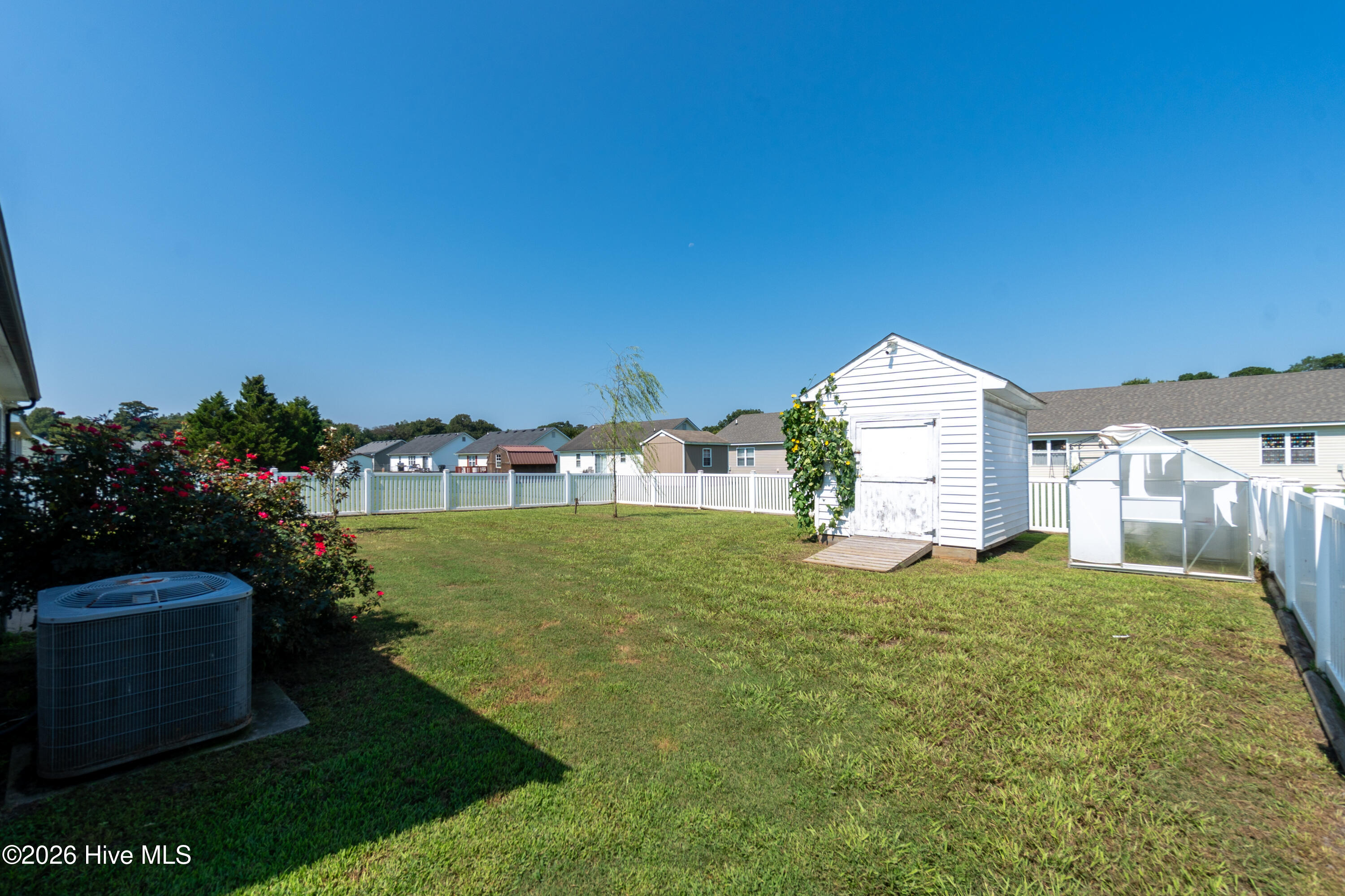 105 Raintree Run Property Photo 43