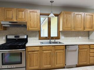 1649 Midland Road Property Photo 6