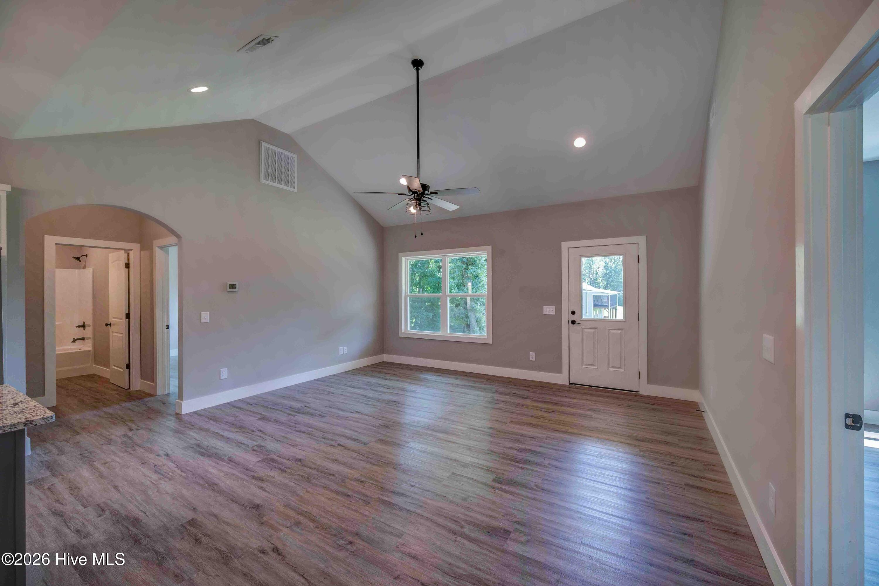 90 Paisley Pass Property Photo 5