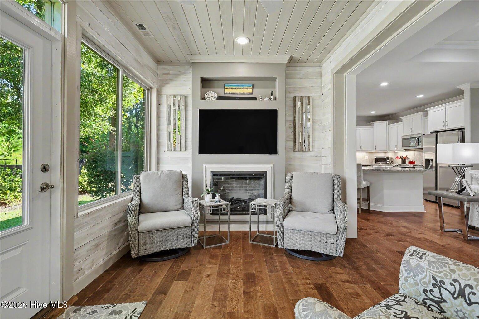 669 Jenoa Loop Property Photo 21