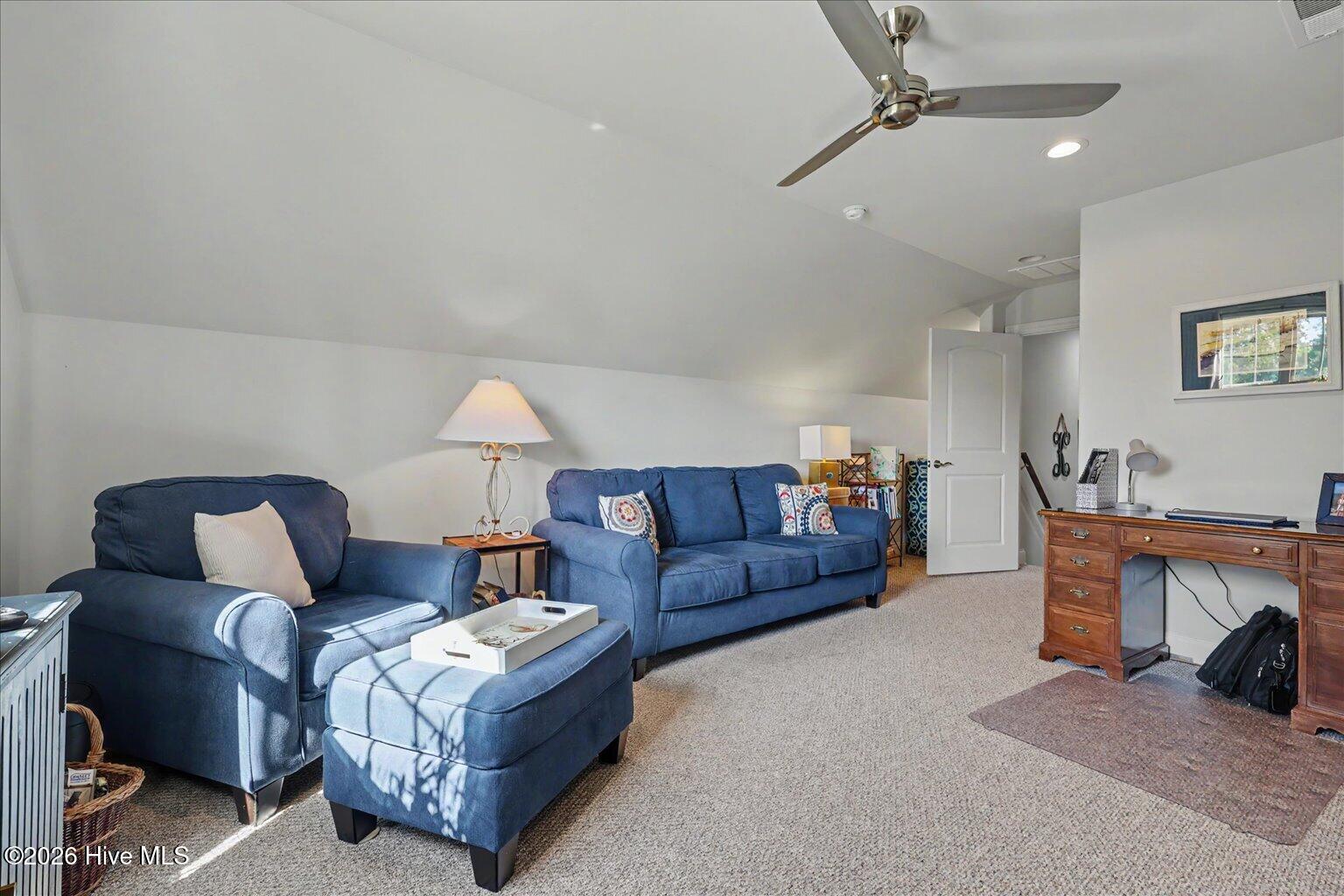 669 Jenoa Loop Property Photo 35
