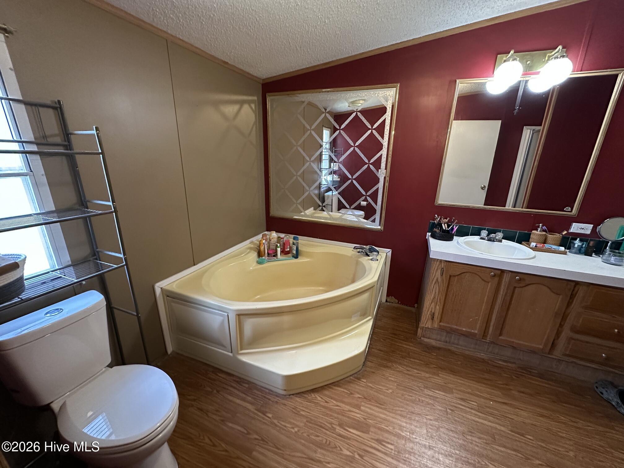 10660 Jamestown Drive Property Photo 8
