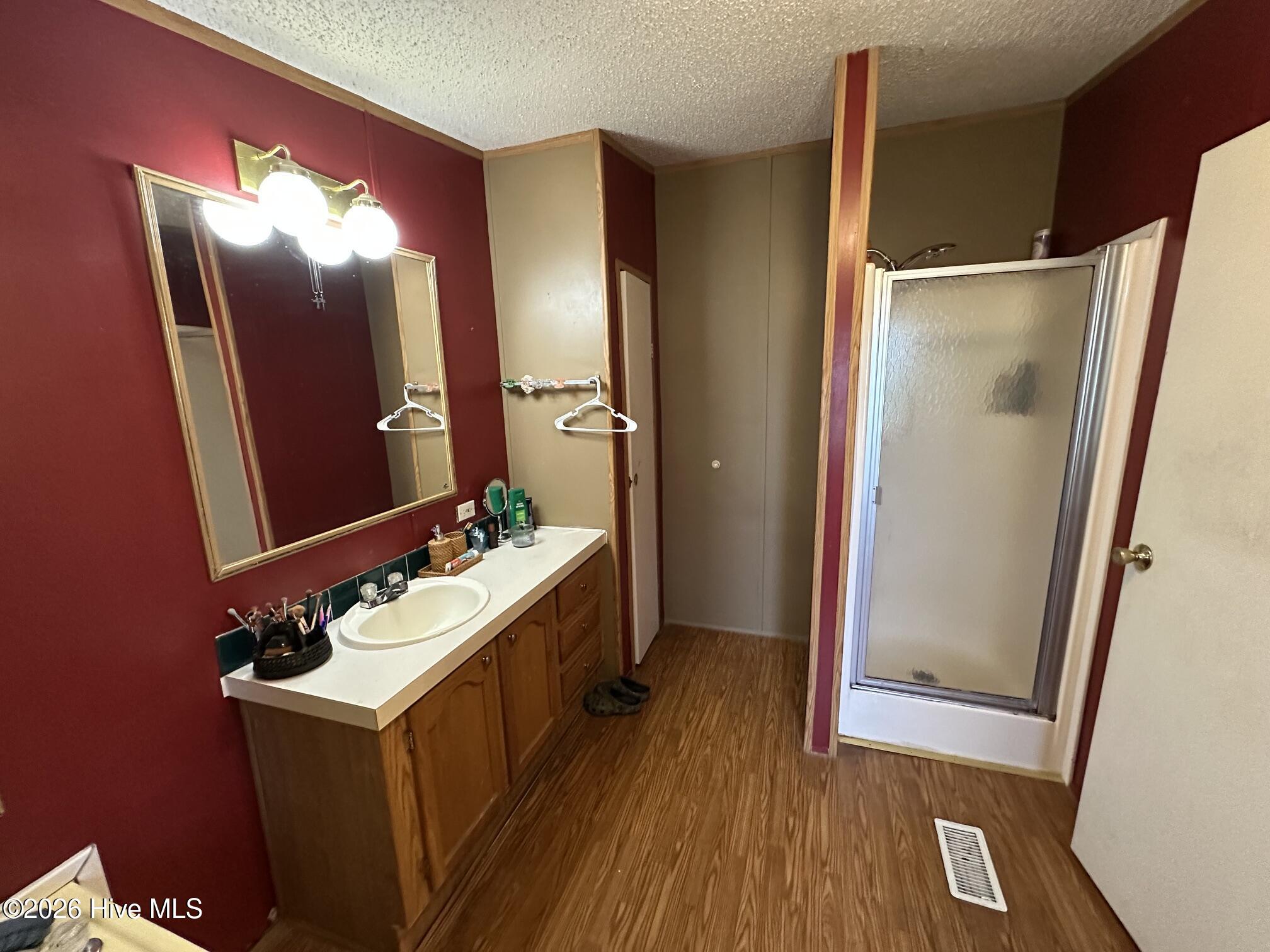 10660 Jamestown Drive Property Photo 9