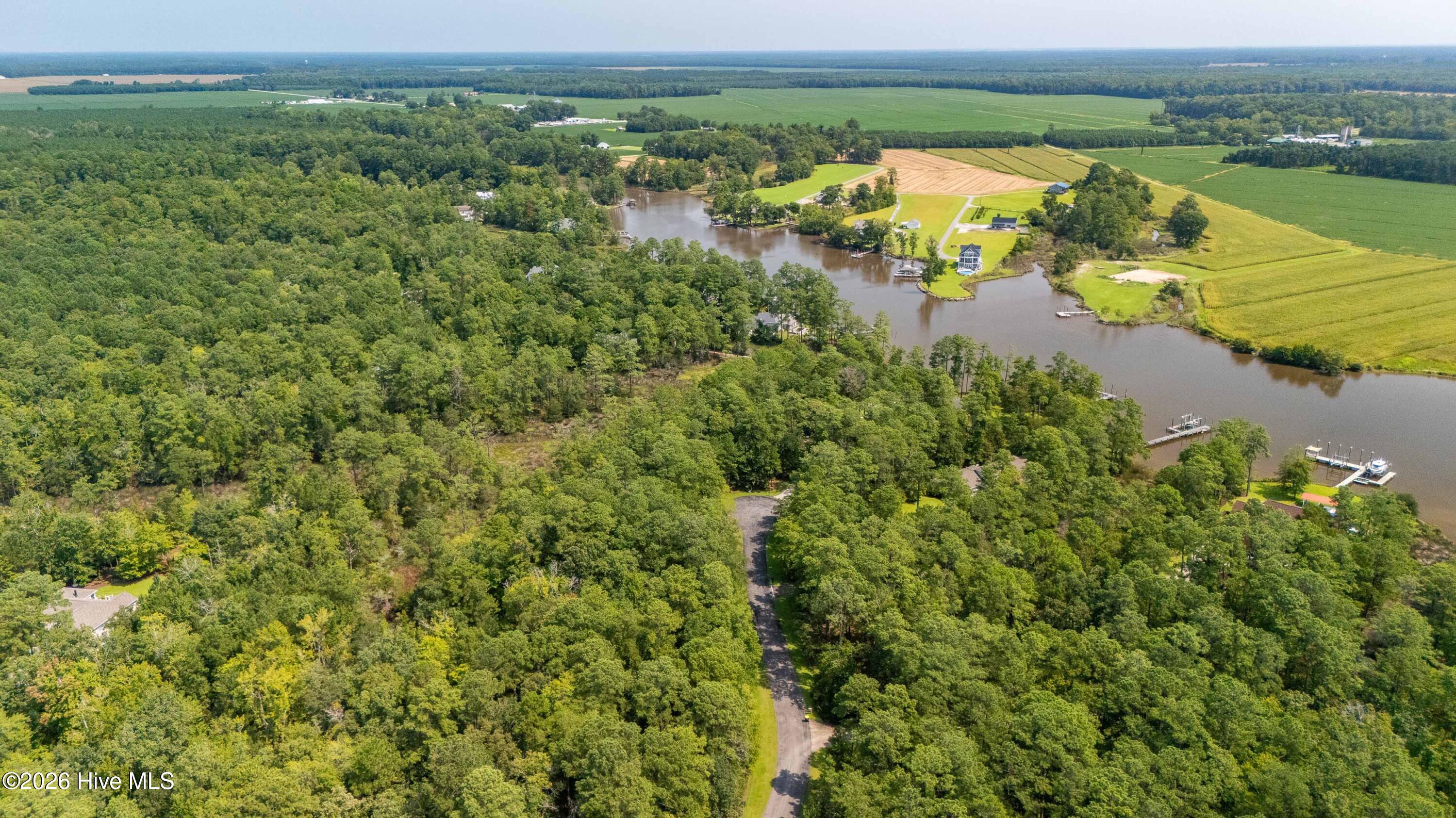 117 33 Shoreline Court Property Photo 8
