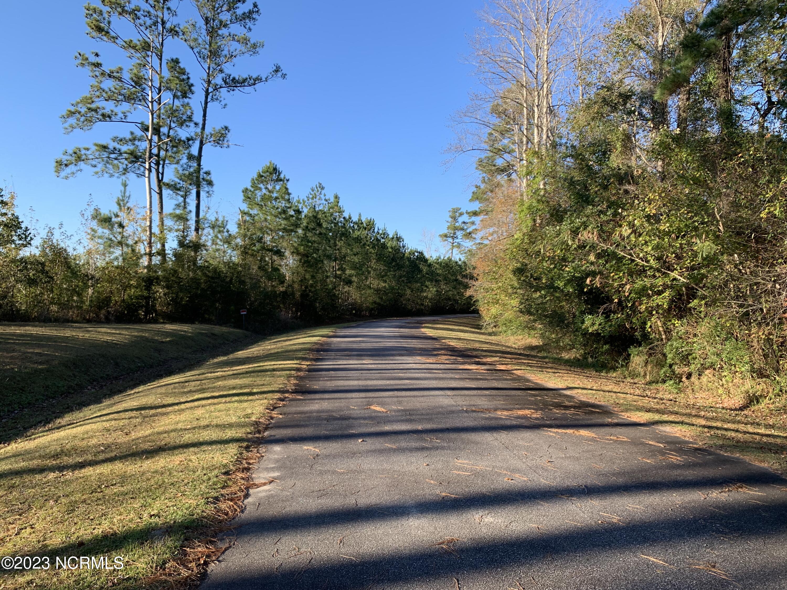 242 27 Castaway Road Property Photo 4