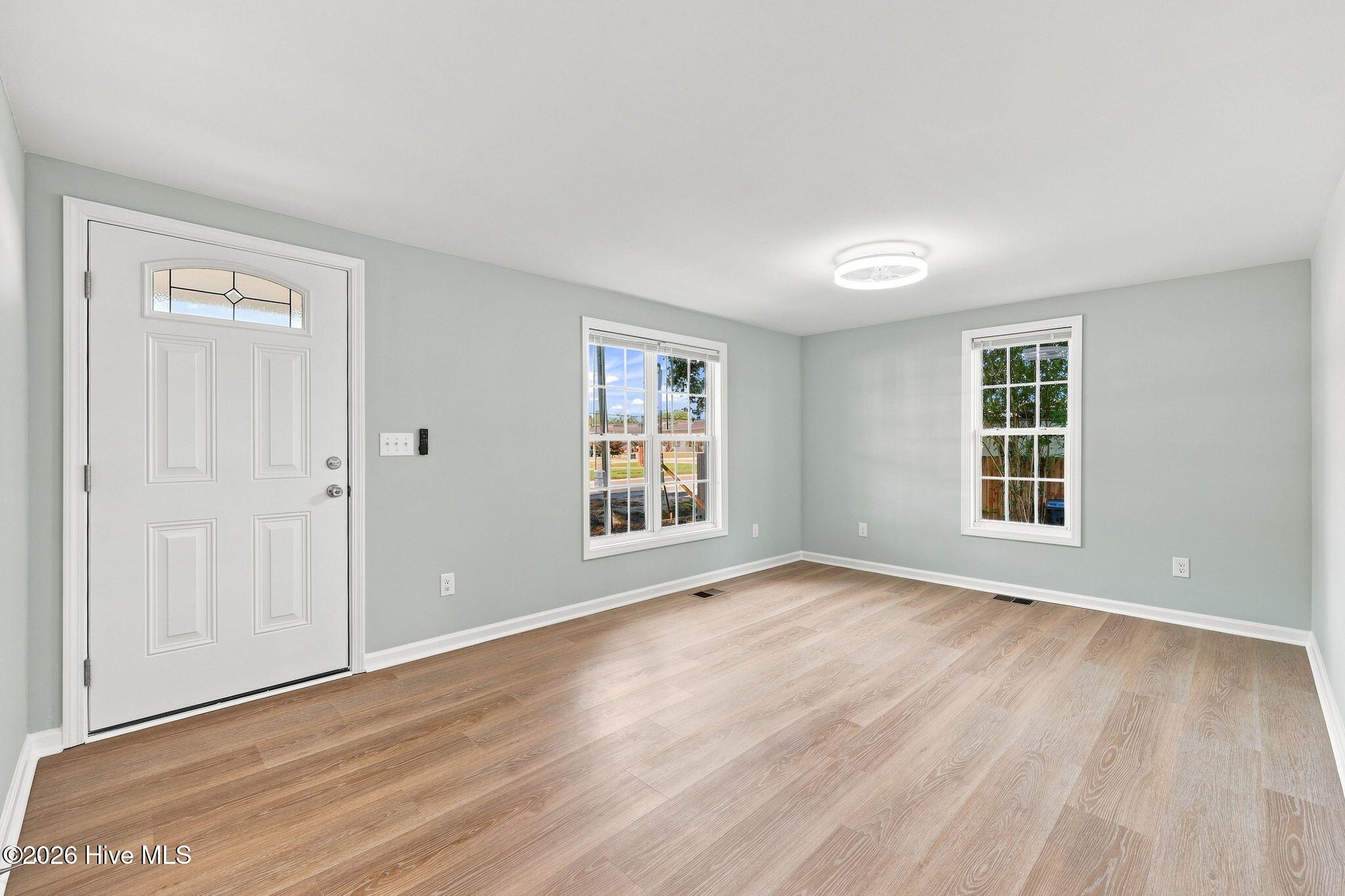 105 W Wallace Street Property Photo 4